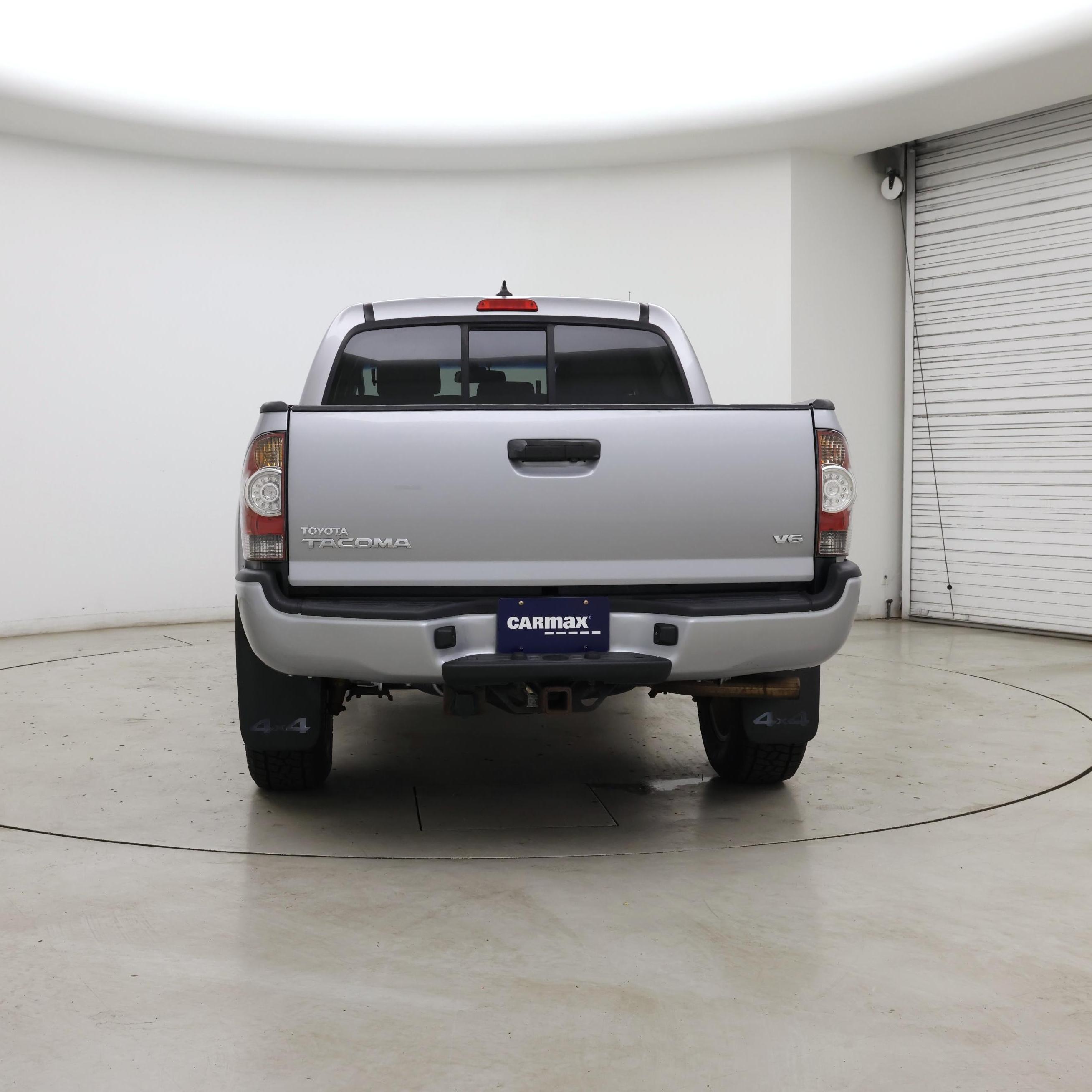 Thumbnail: 2015 Toyota Tacoma - 6