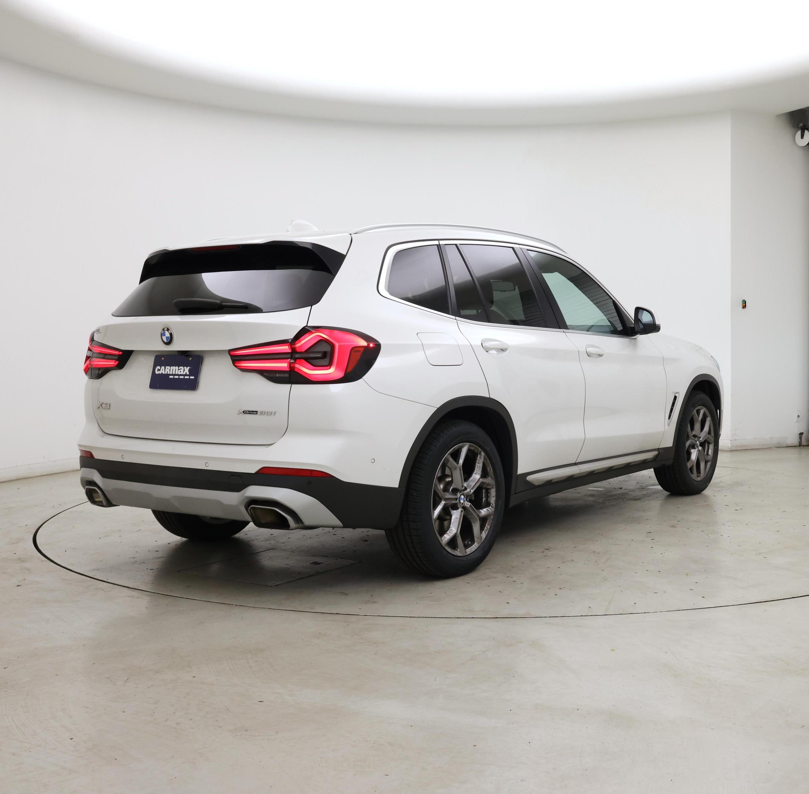 Thumbnail: 2024 BMW X3 - 8