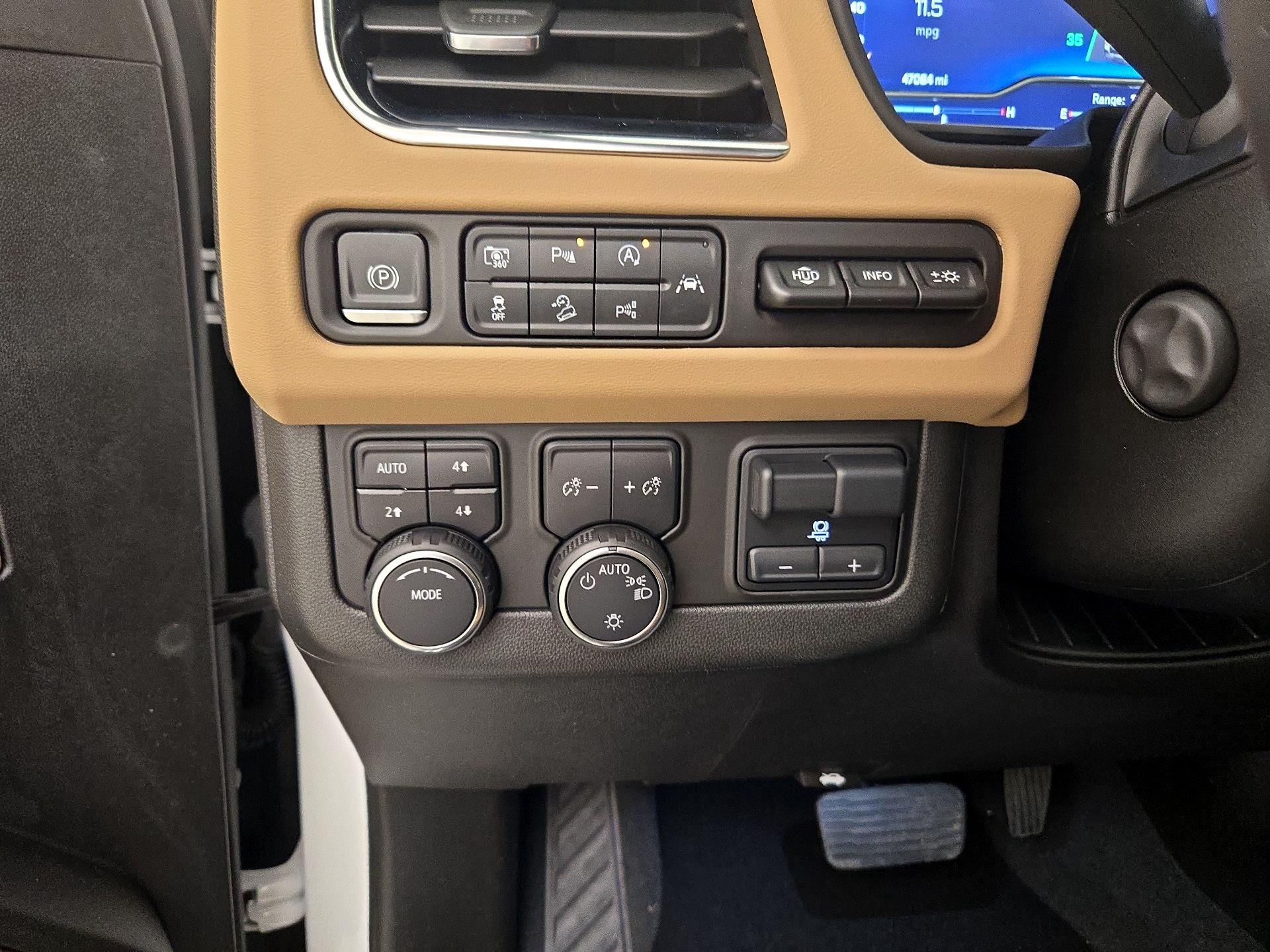 Thumbnail: 2023 Chevrolet Suburban - 13