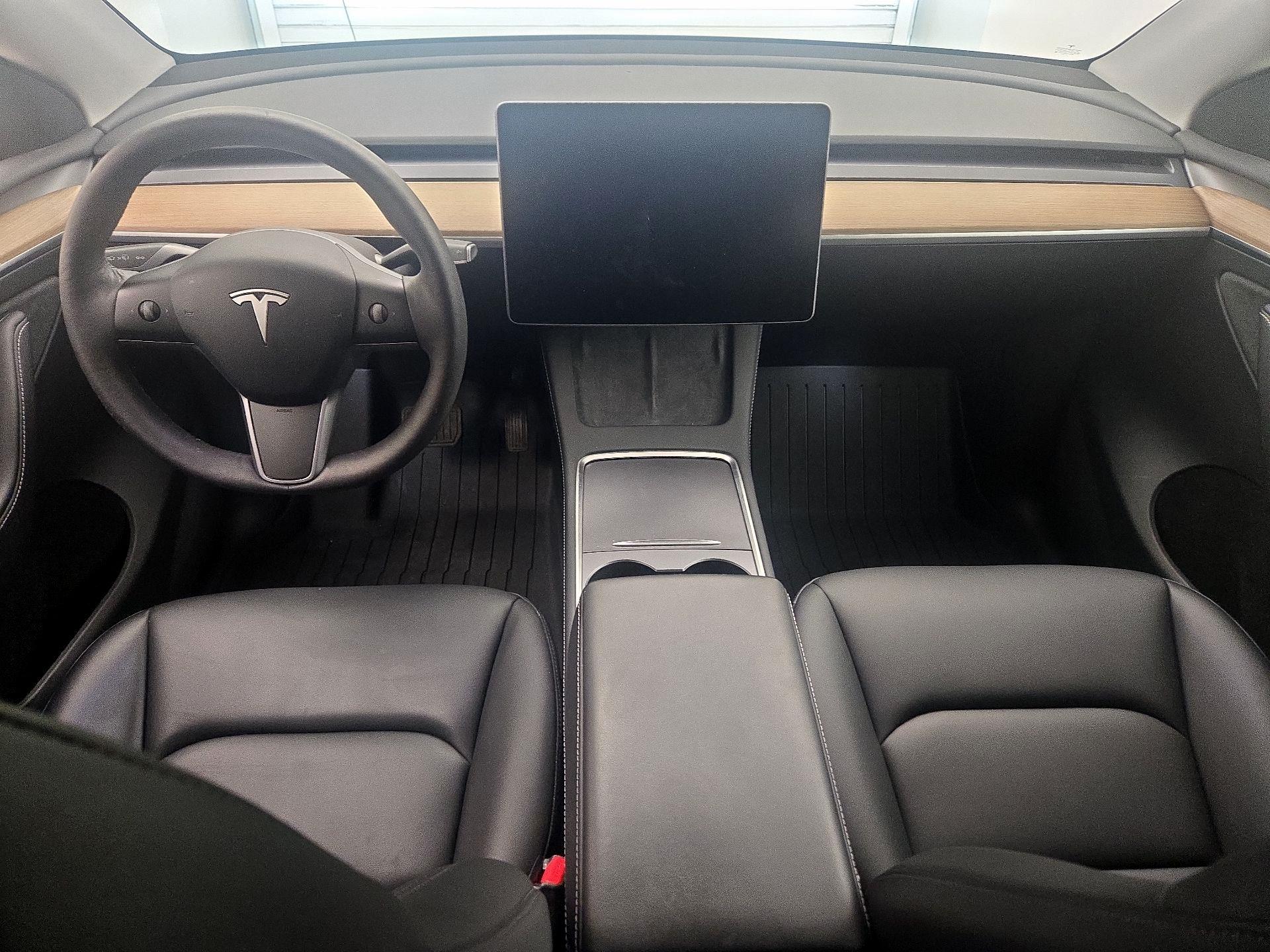 Thumbnail: 2023 Tesla Model Y - 9