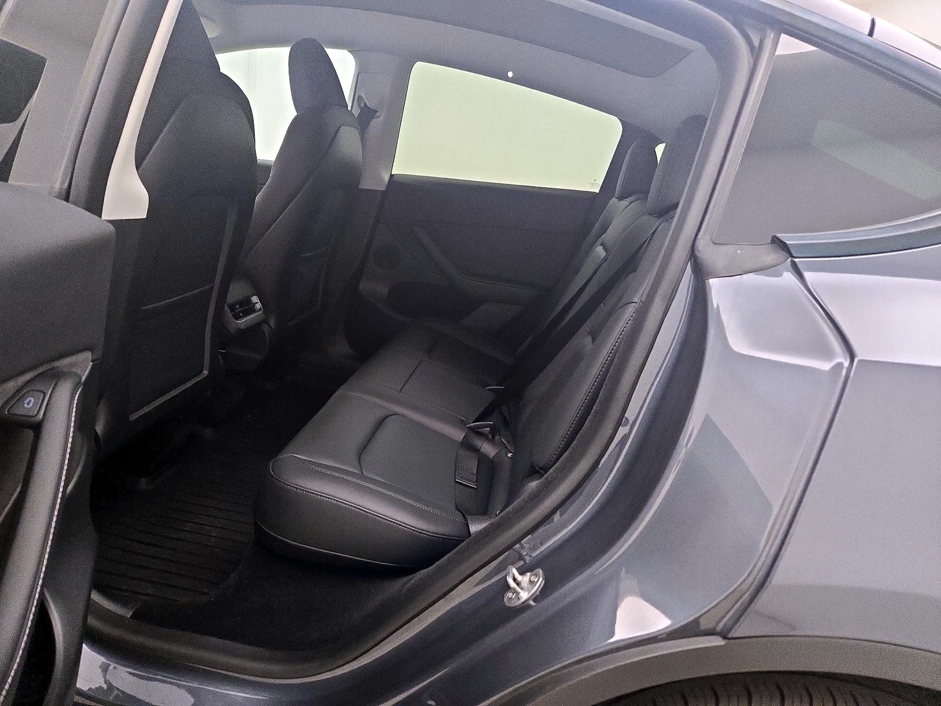 Thumbnail: 2023 Tesla Model Y - 19