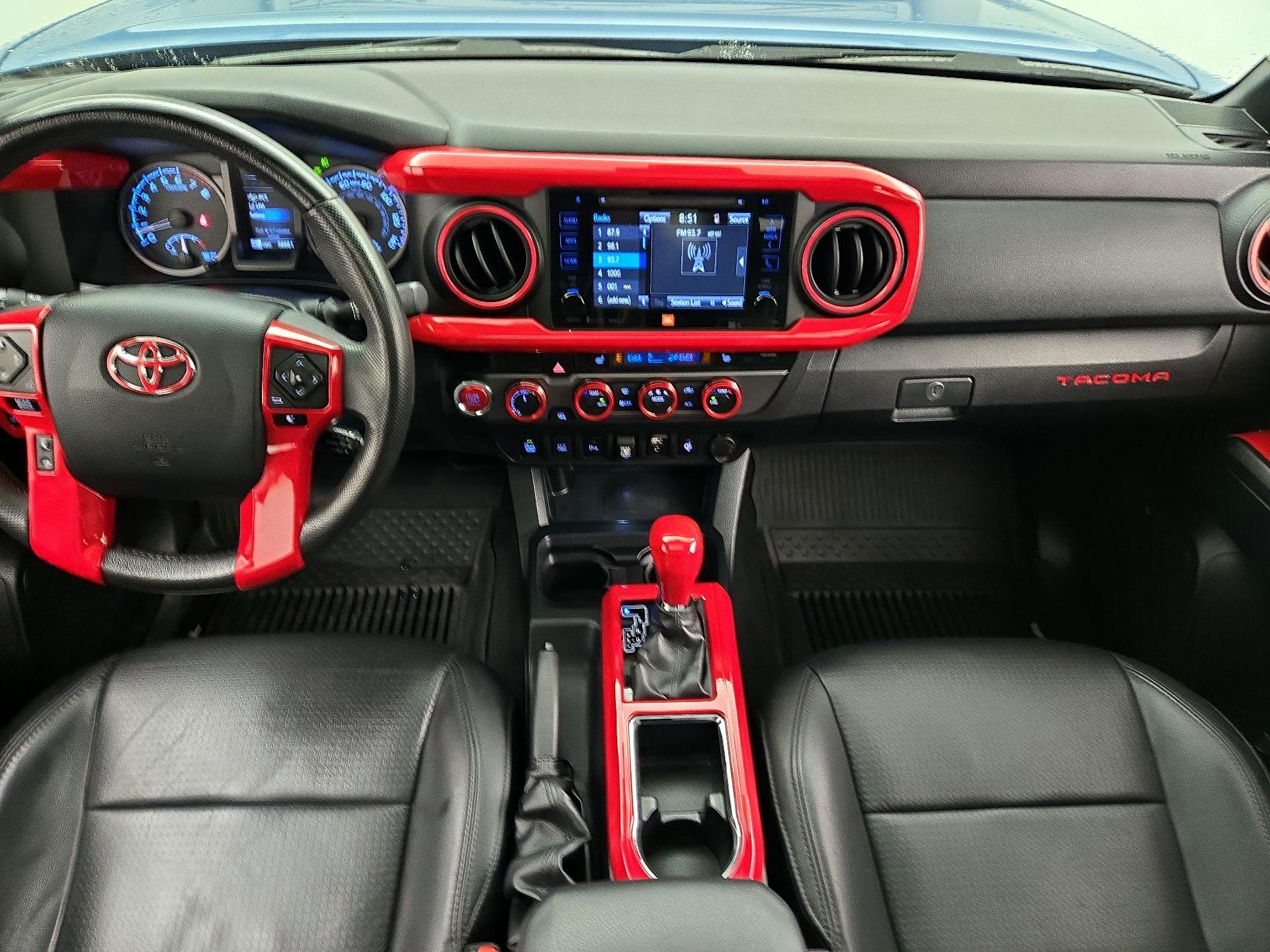 Thumbnail: 2019 Toyota Tacoma - 9