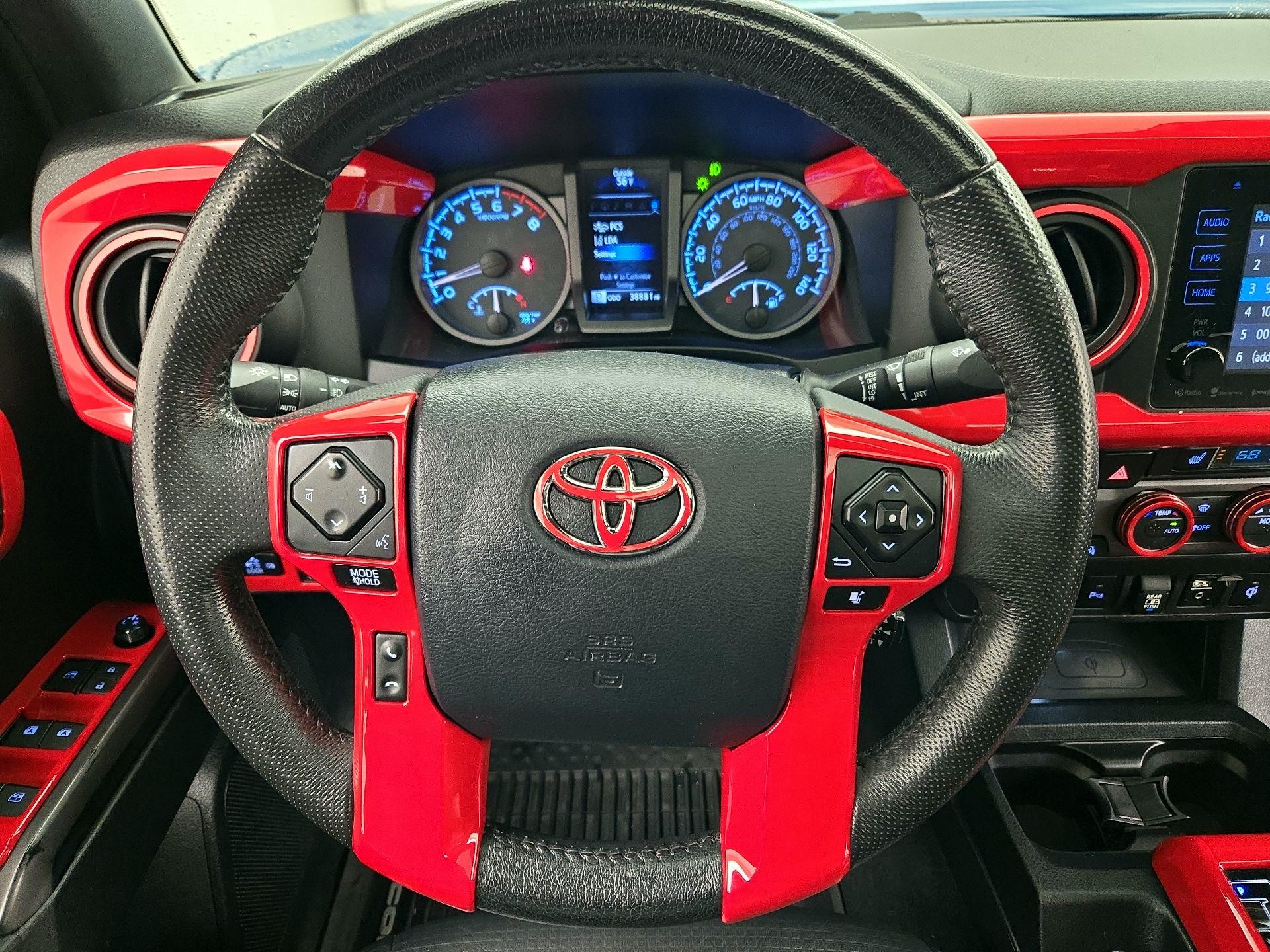 Thumbnail: 2019 Toyota Tacoma - 10