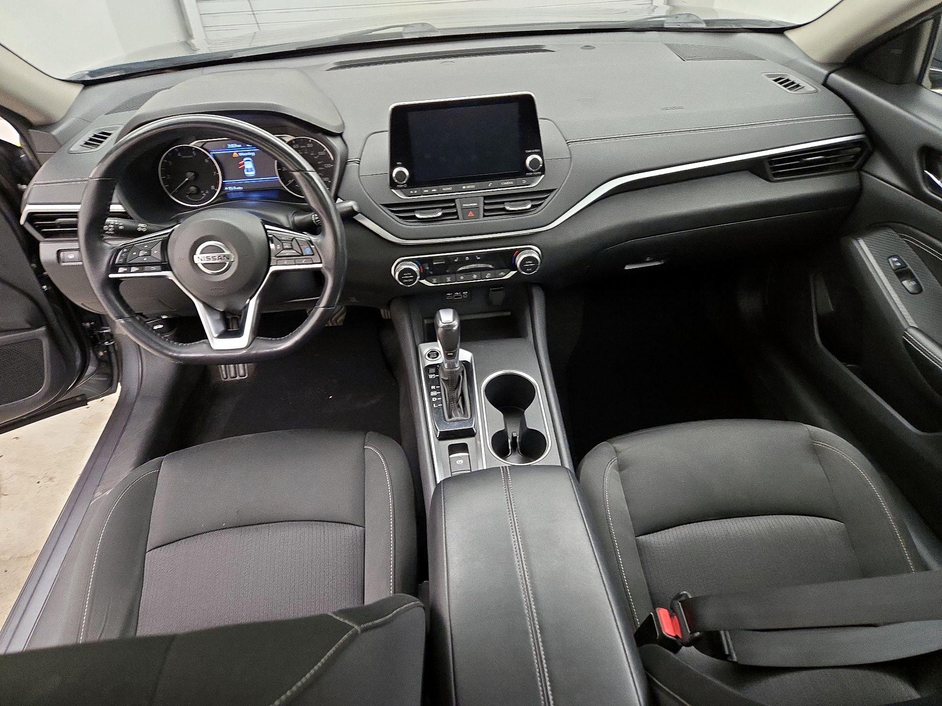 Thumbnail: 2019 Nissan Altima - 9