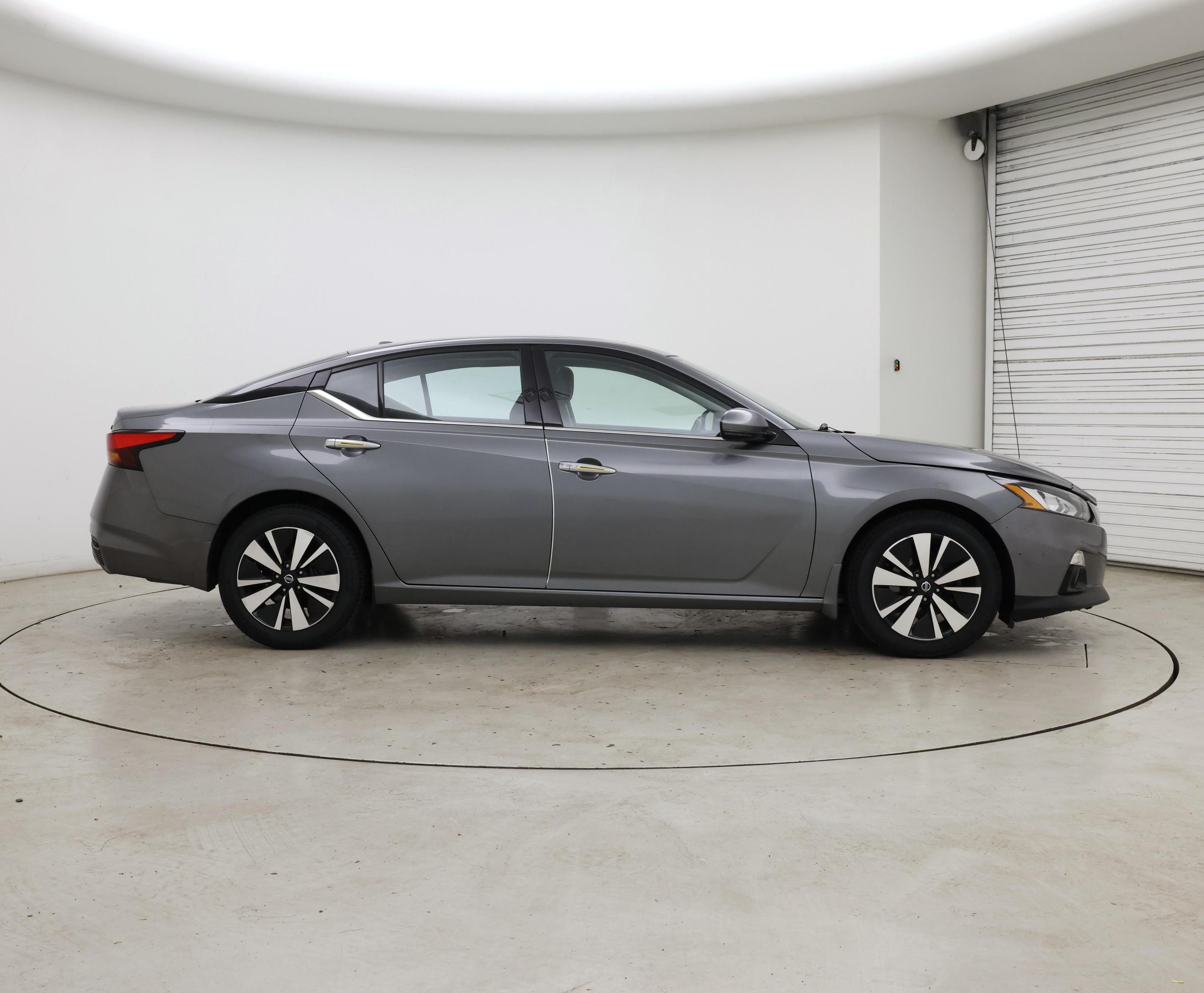 Thumbnail: 2019 Nissan Altima - 7