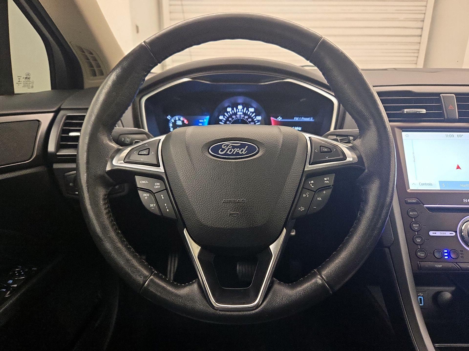Thumbnail: 2020 Ford Fusion - 10
