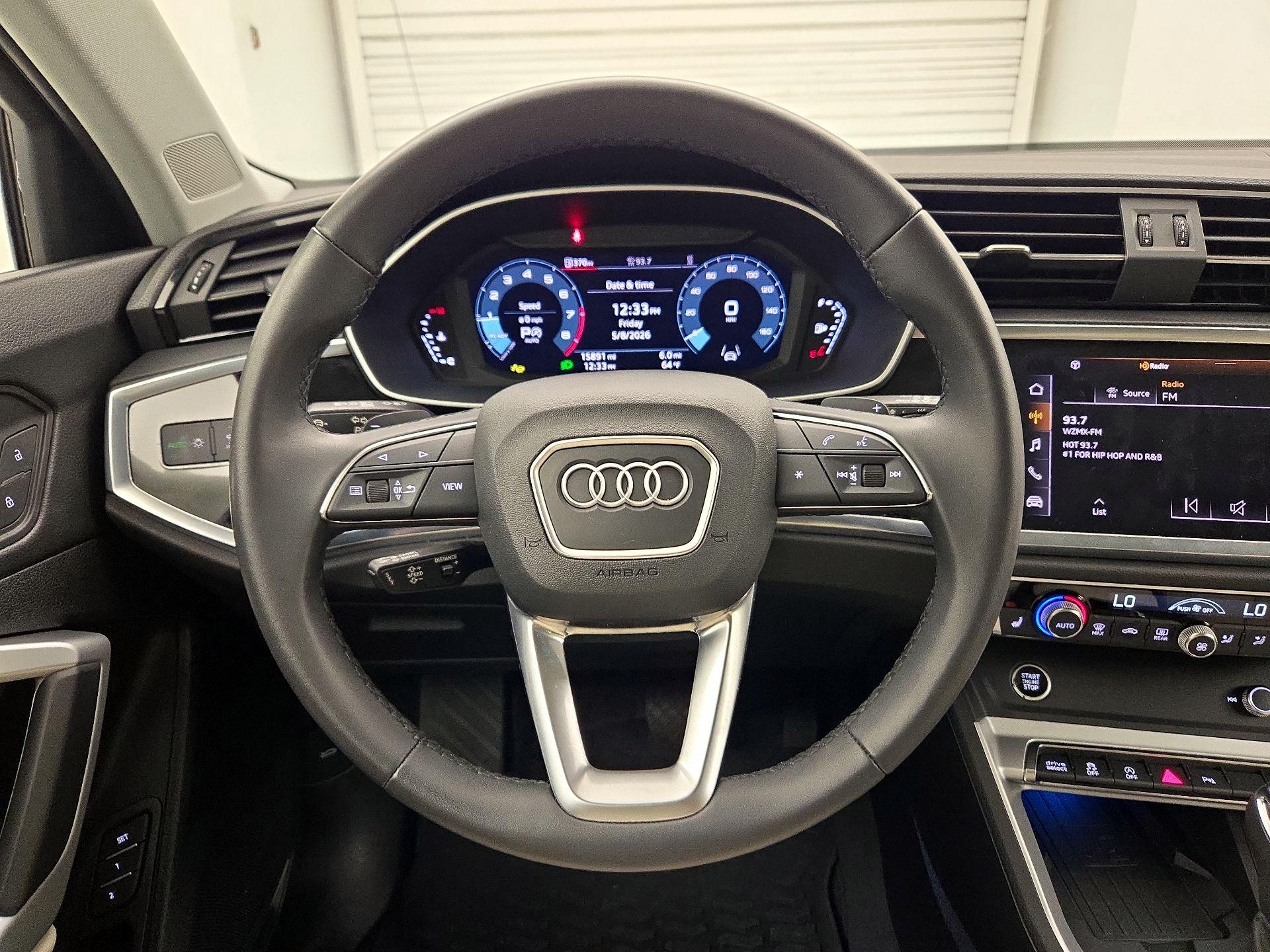 Thumbnail: 2024 Audi Q3 - 10
