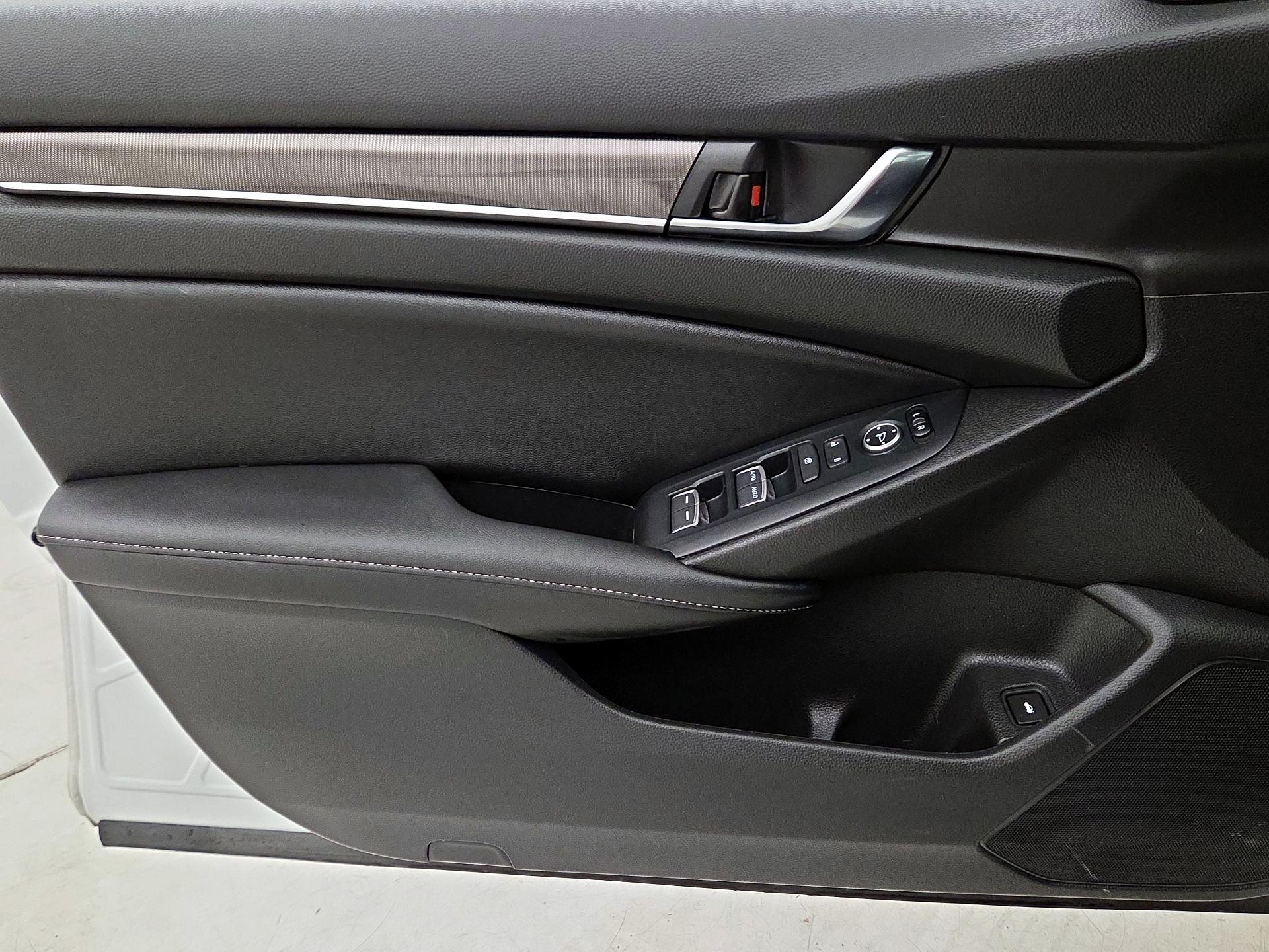 Thumbnail: 2022 Honda Accord - 12