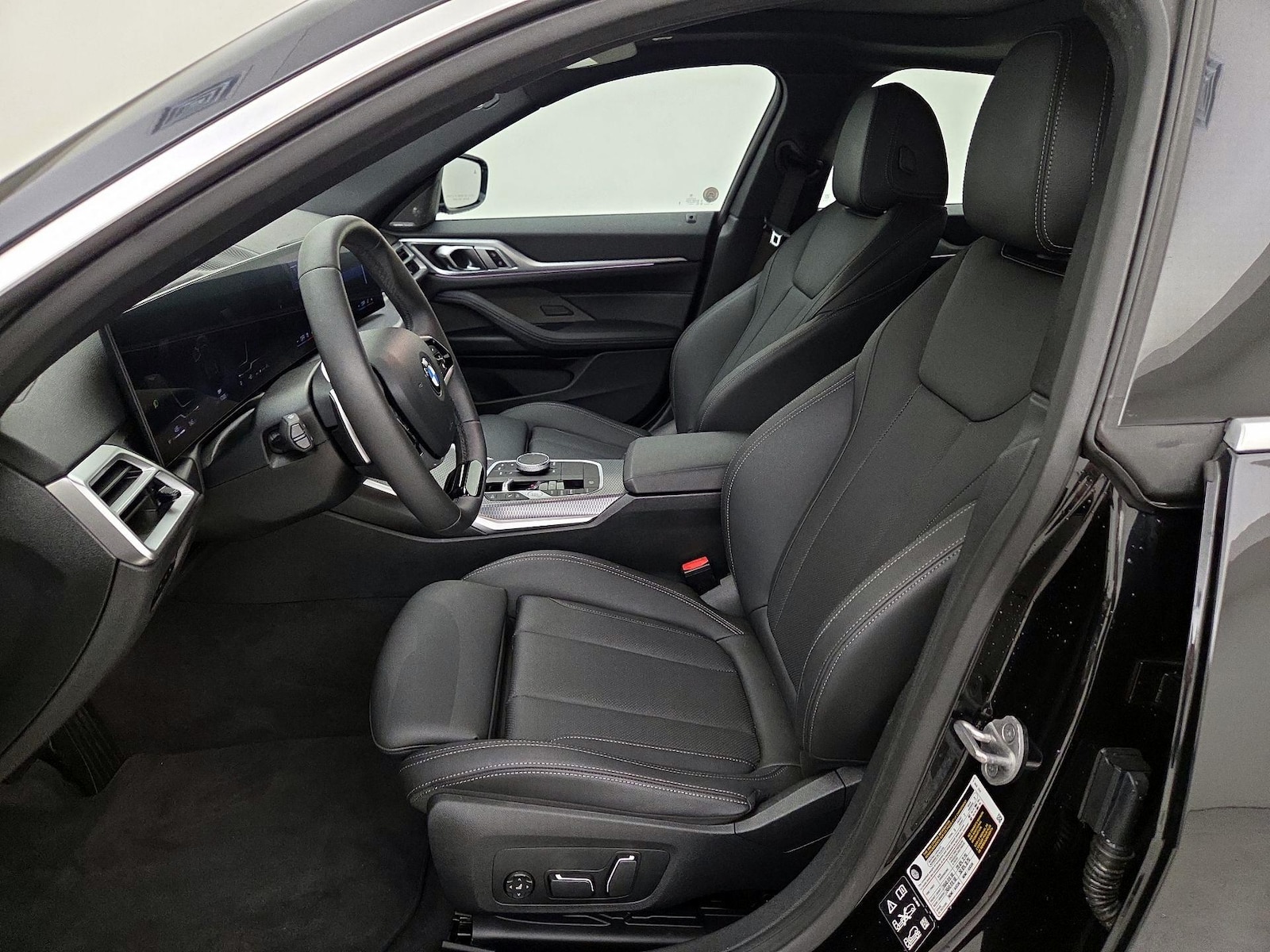 2025 BMW 4 Series 430i - Photo 12