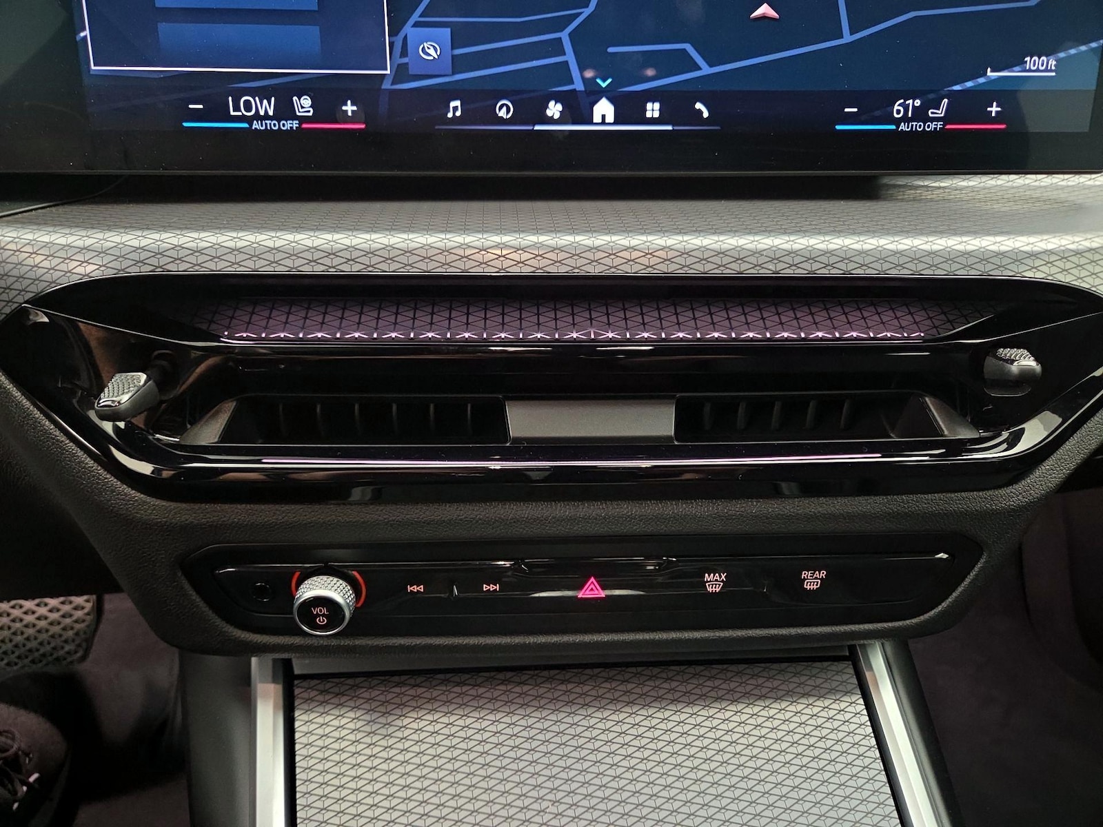 2025 BMW 4 Series 430i - Photo 16