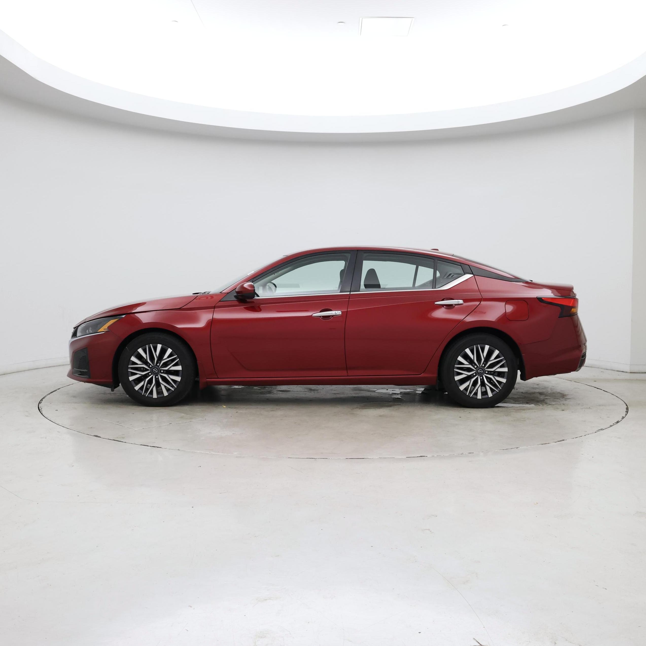 Thumbnail: 2023 Nissan Altima - 3