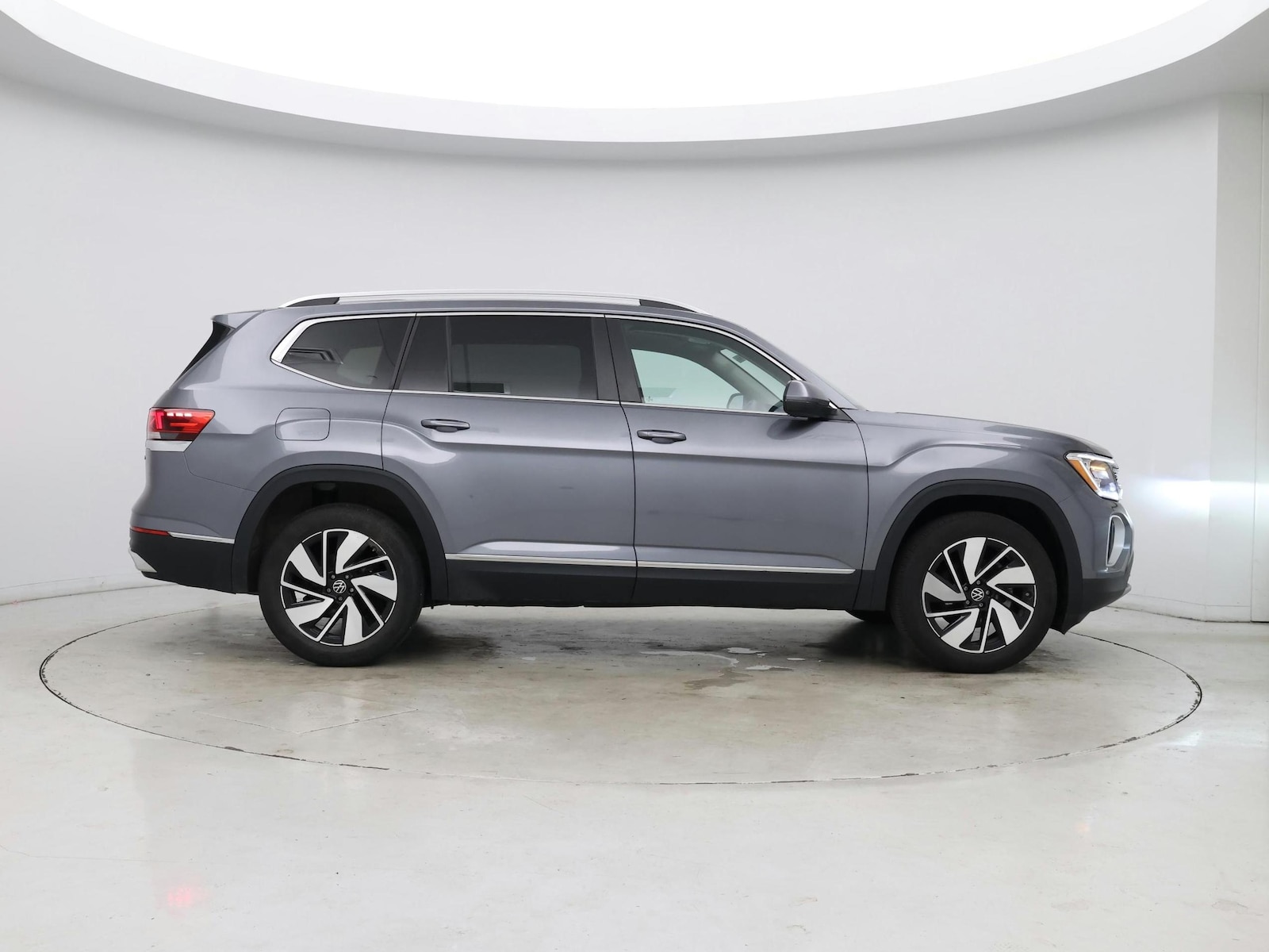 2025 Volkswagen Atlas SEL - Photo 8