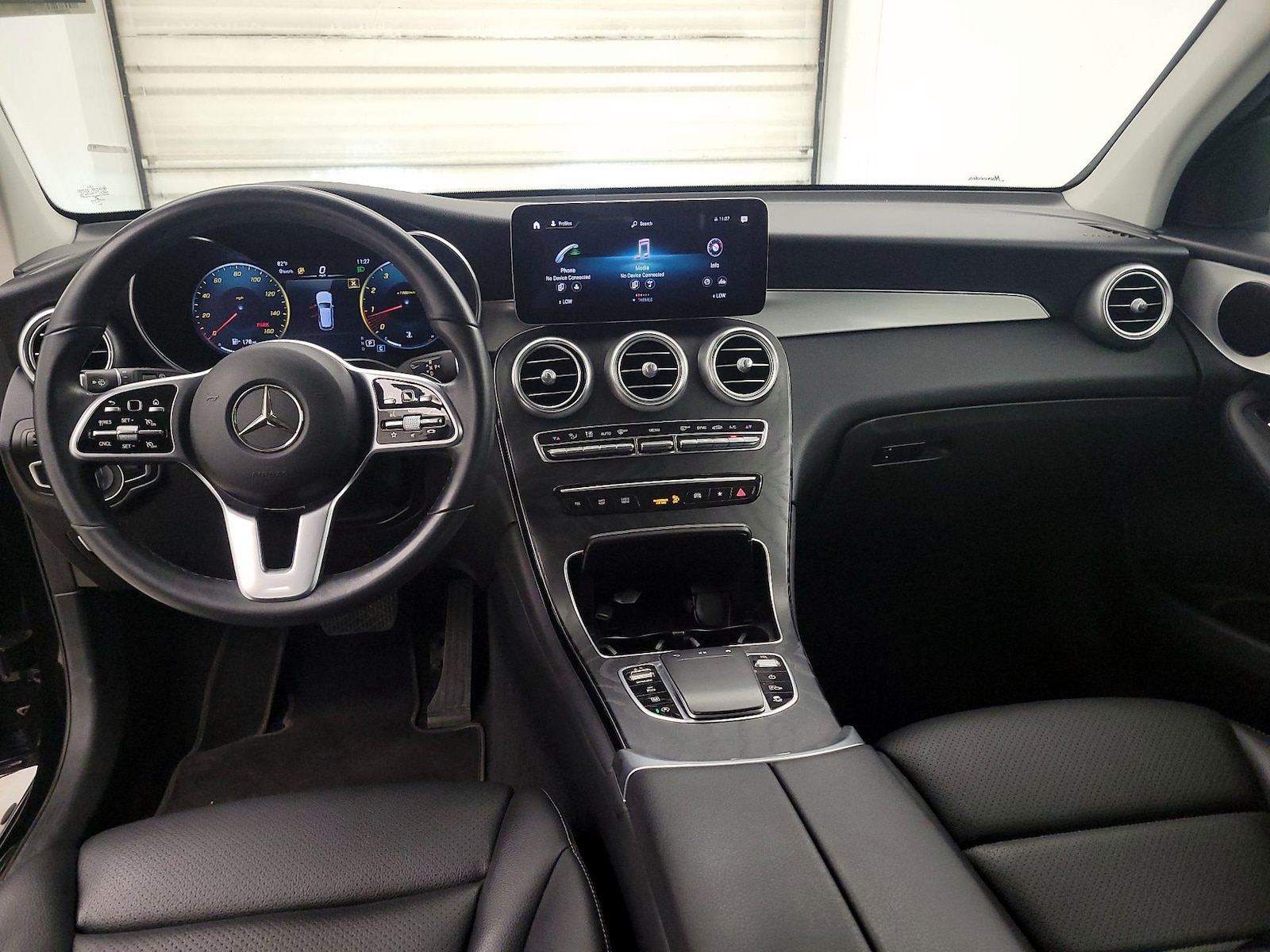 2022 Mercedes-Benz GLC GLC300 - Photo 10