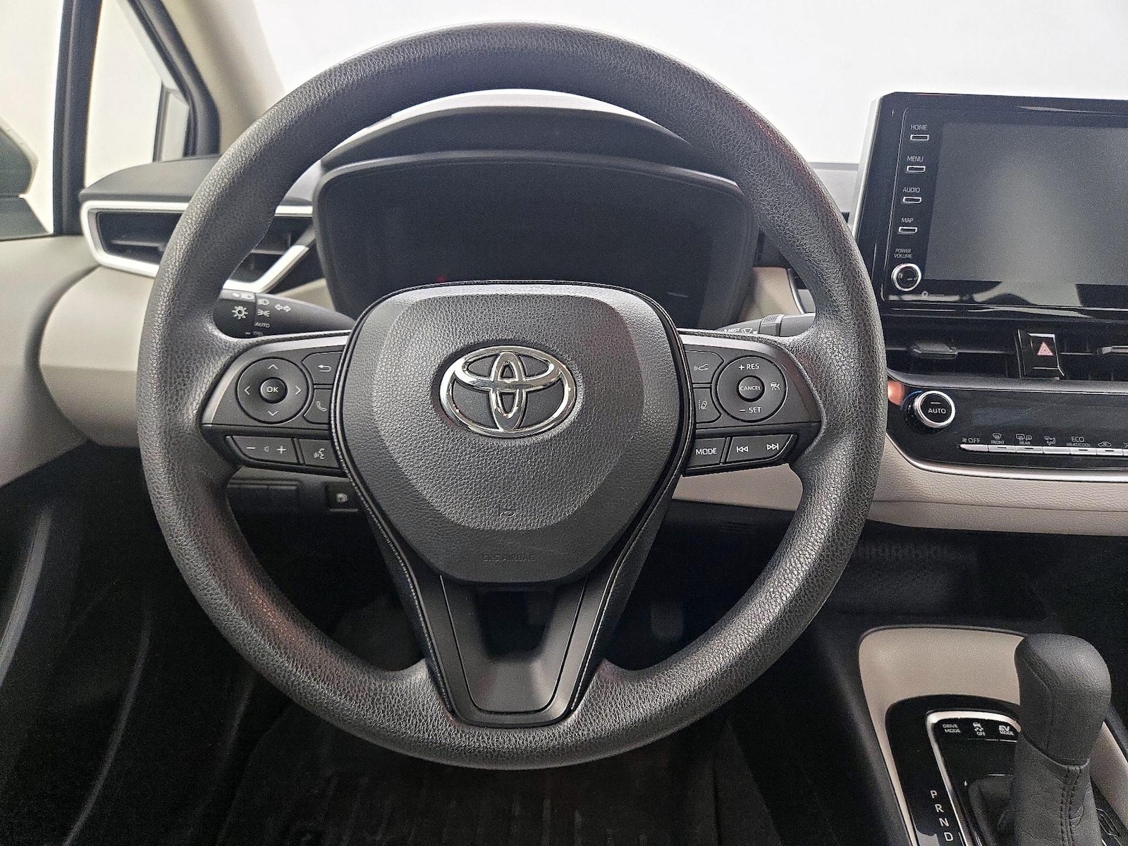 2021 Toyota Corolla LE - Photo 11