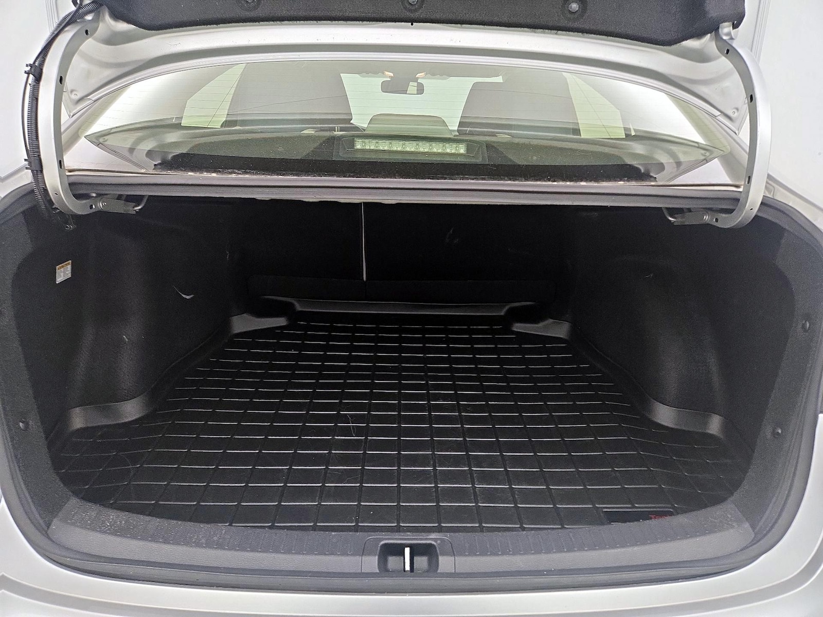 2021 Toyota Corolla LE - Photo 21