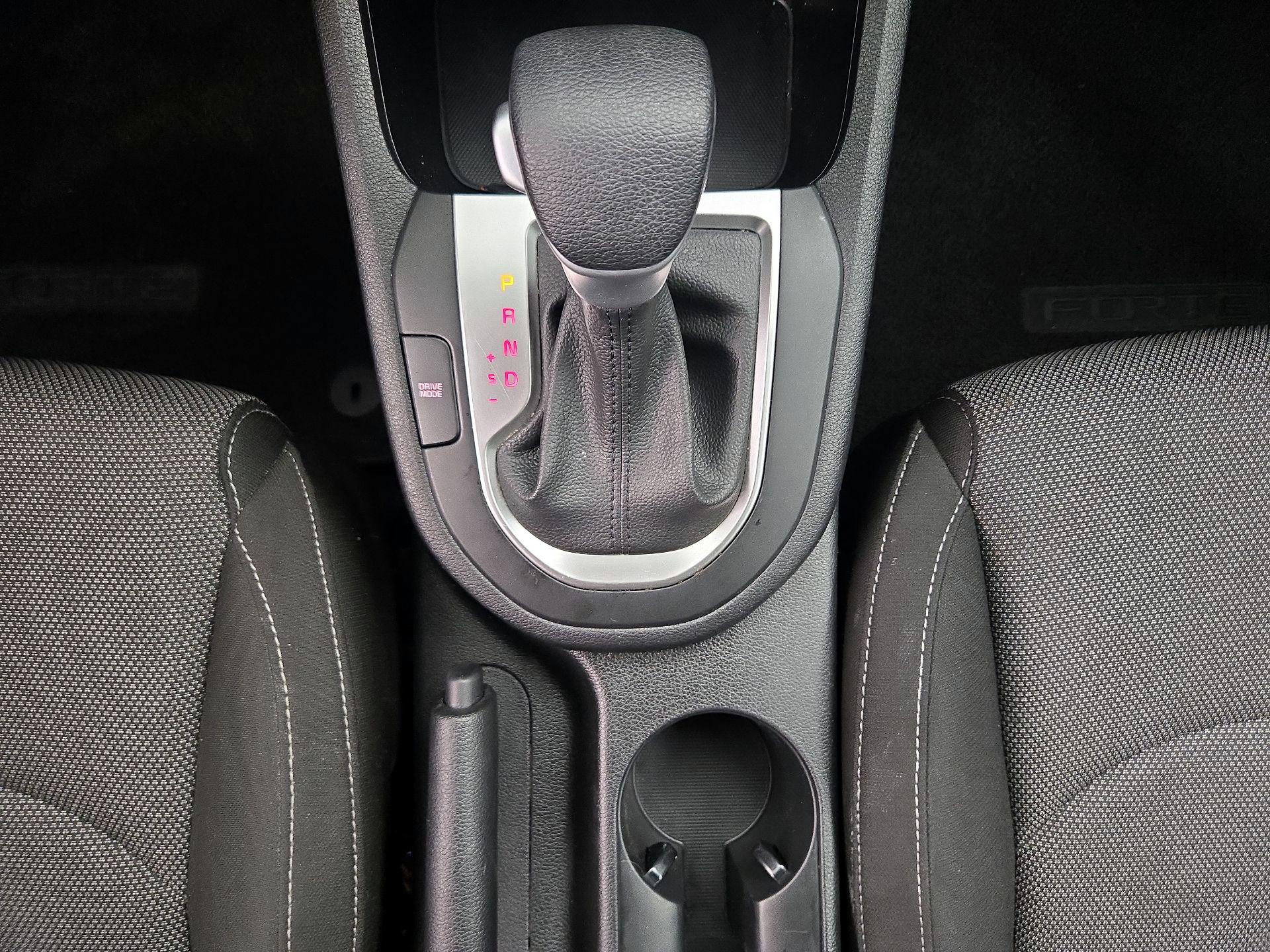 Thumbnail: 2023 Kia Forte - 17