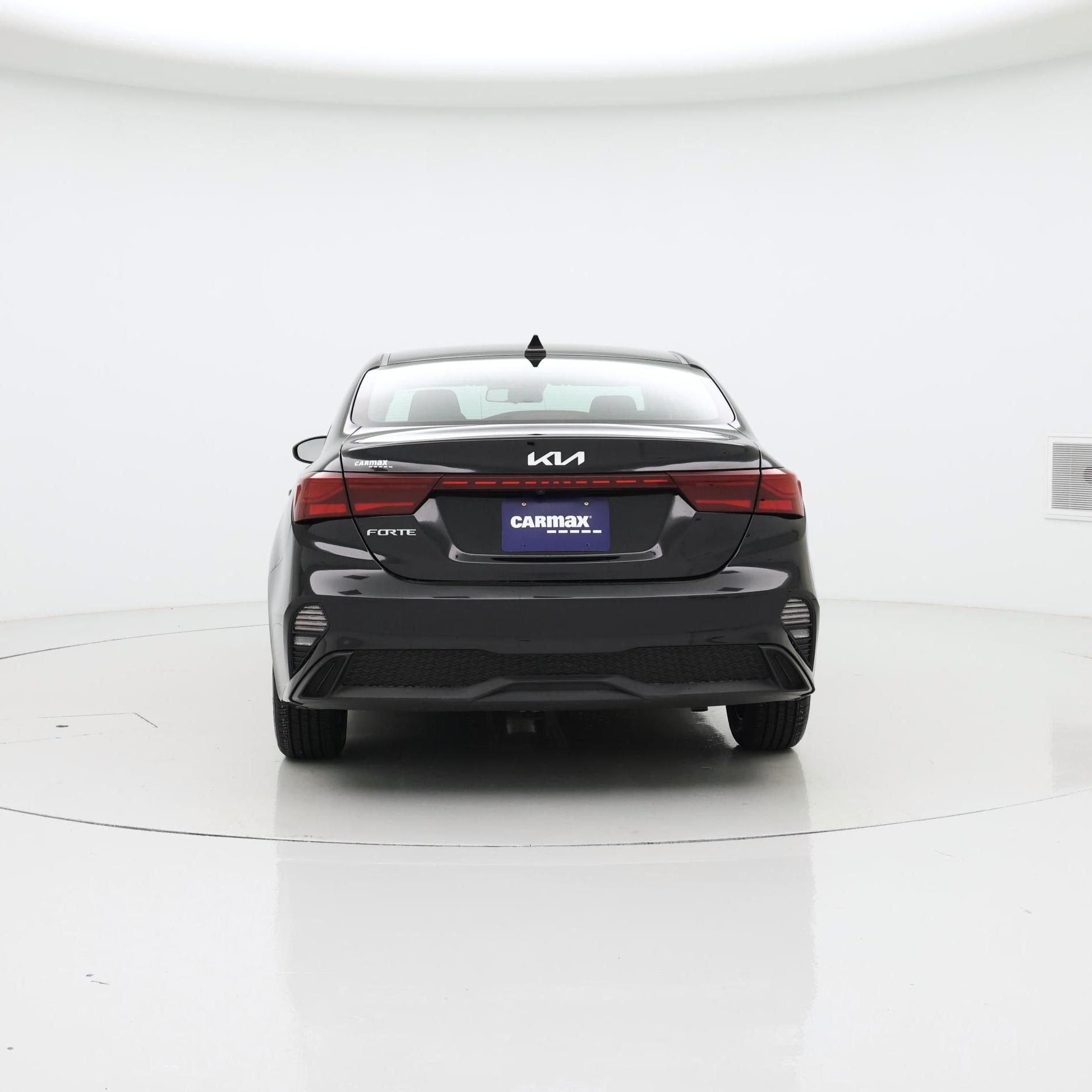 Thumbnail: 2023 Kia Forte - 6