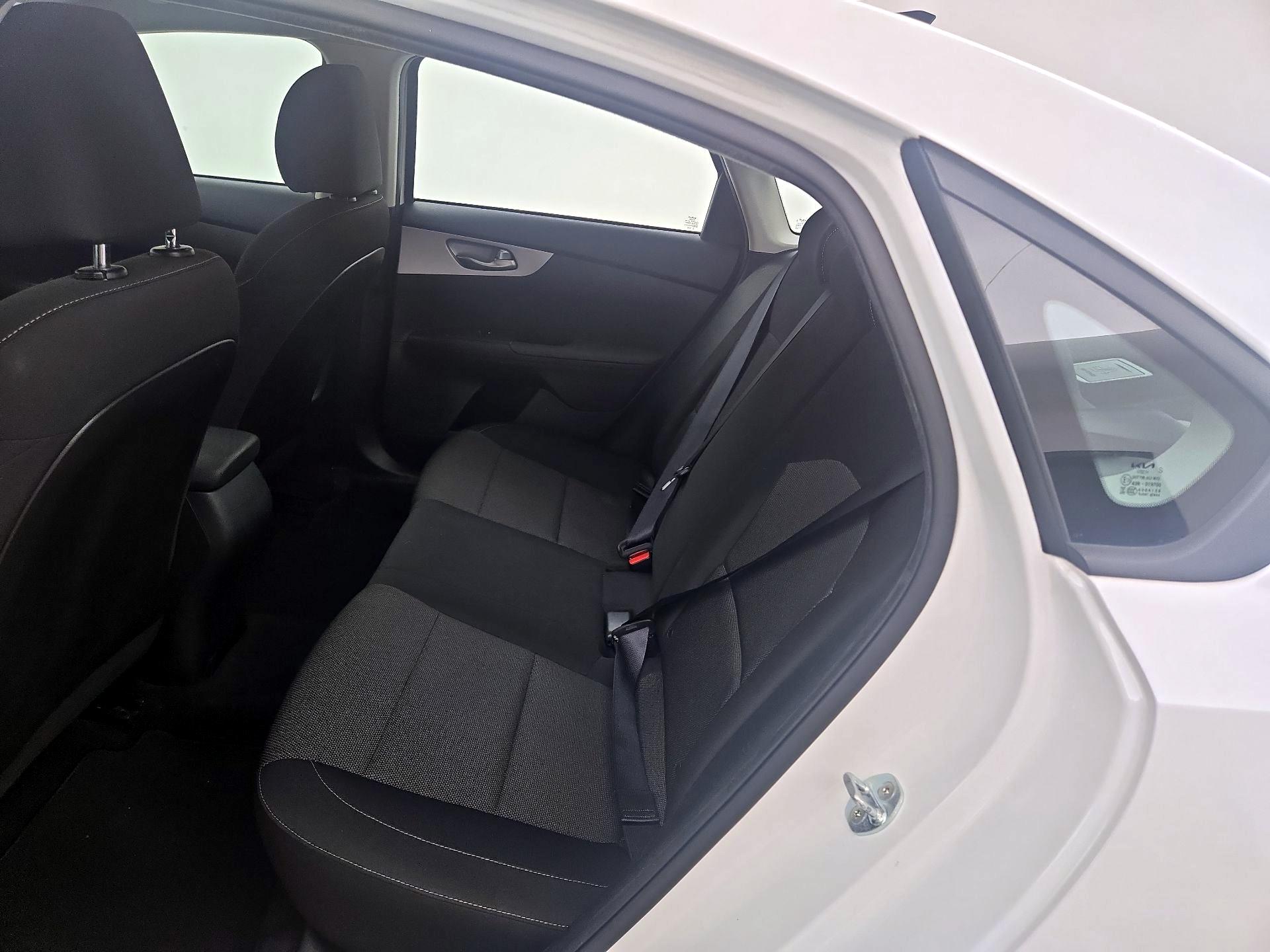 Thumbnail: 2022 Kia Forte - 19