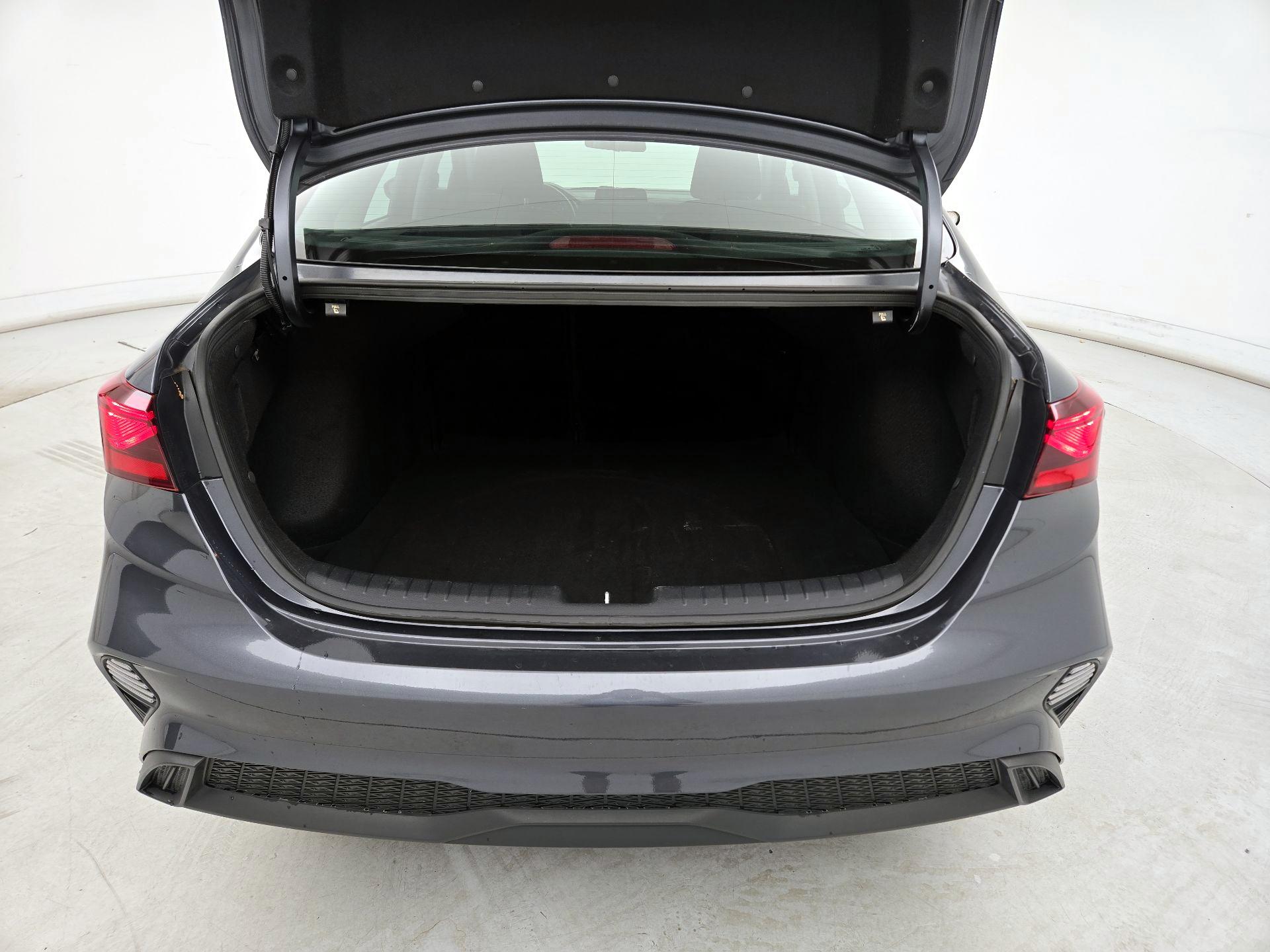 Thumbnail: 2024 Kia Forte - 20