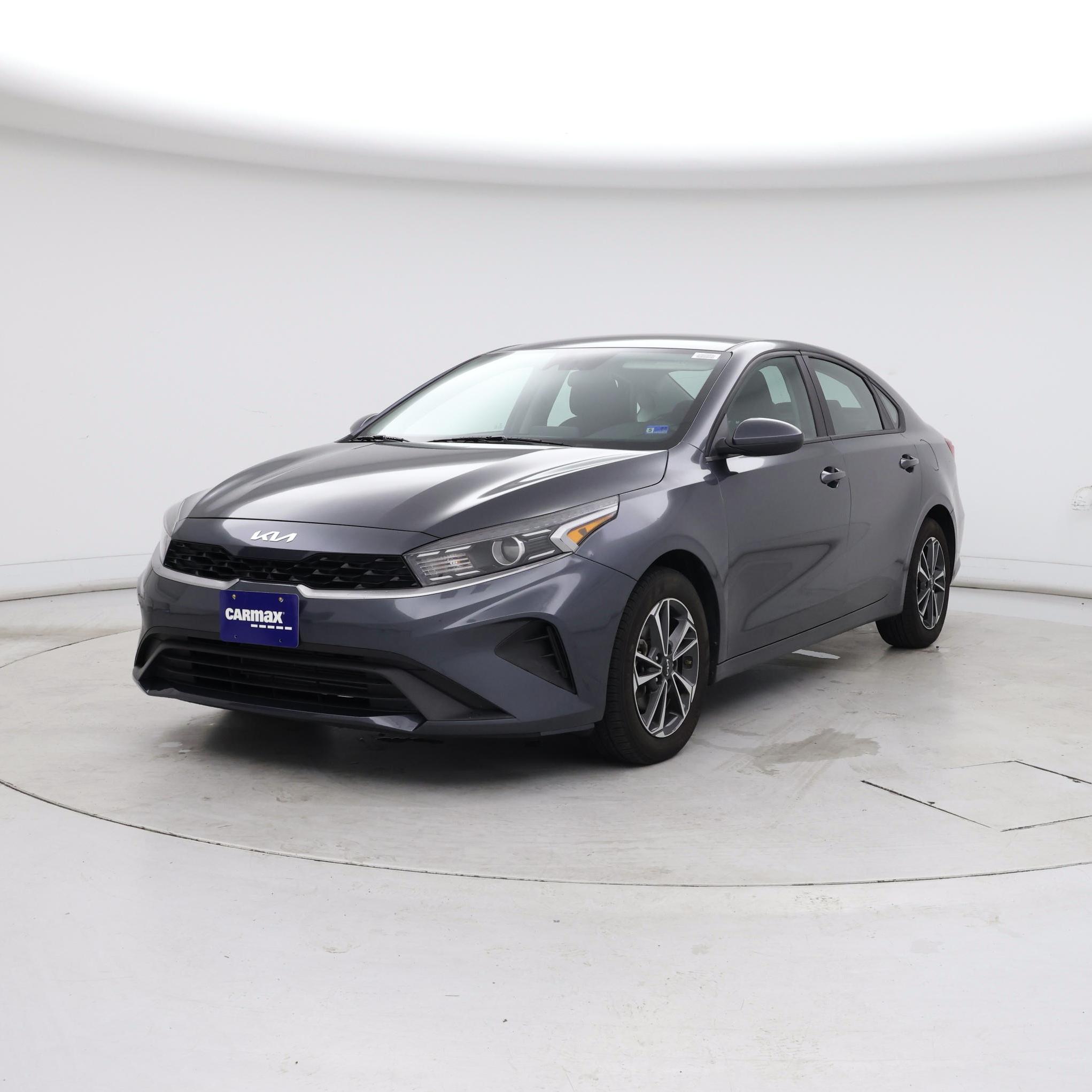 Thumbnail: 2024 Kia Forte - 4