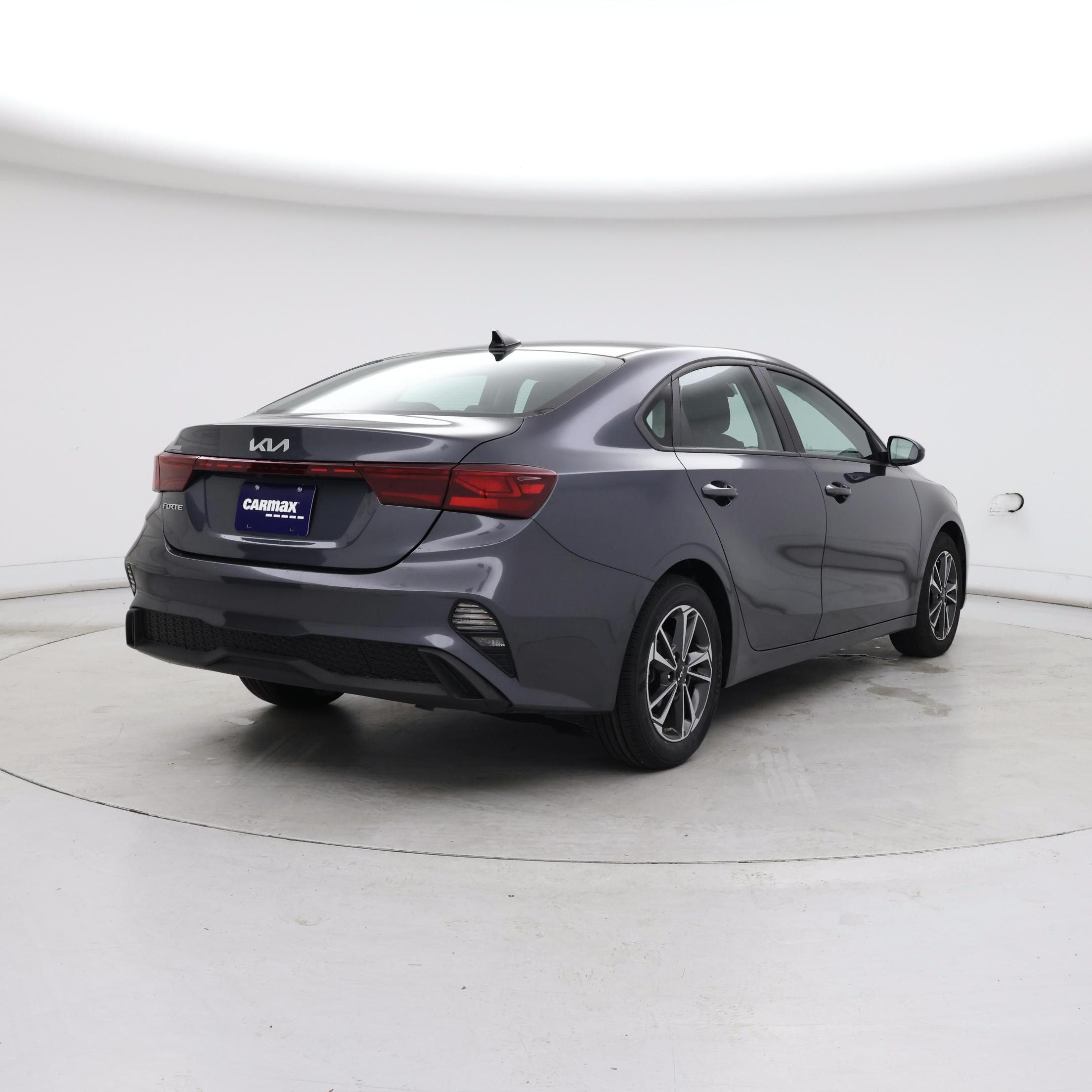 Thumbnail: 2024 Kia Forte - 8
