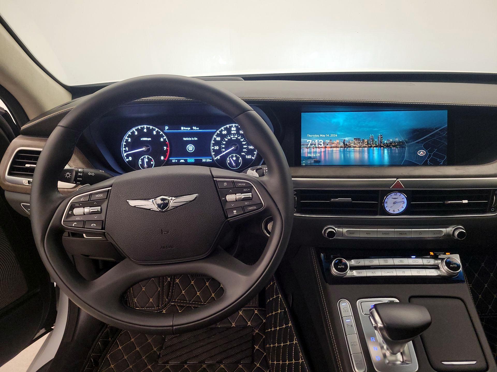 Thumbnail: 2021 Genesis G90 - 10
