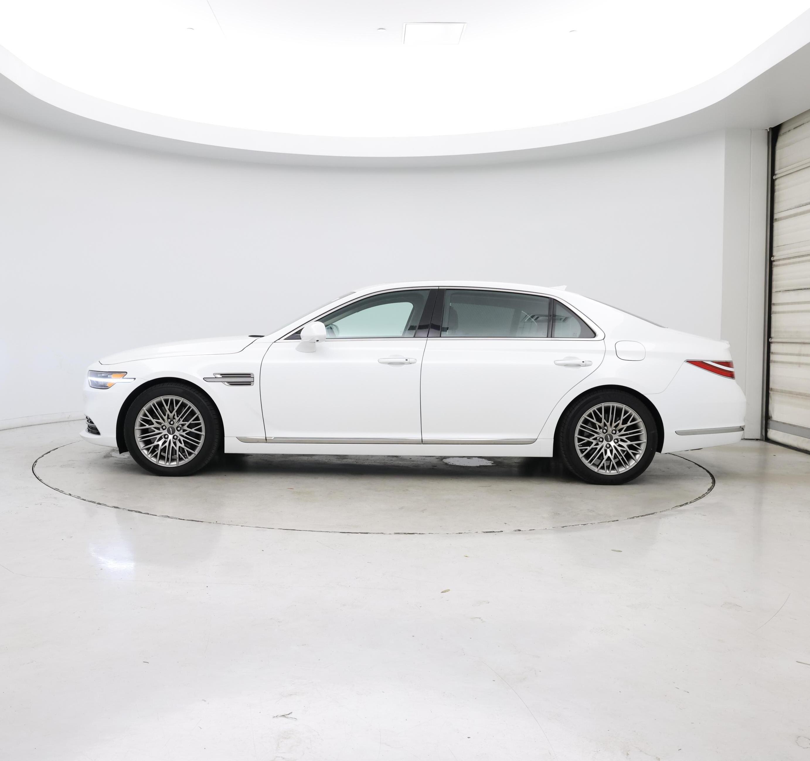 Thumbnail: 2021 Genesis G90 - 3