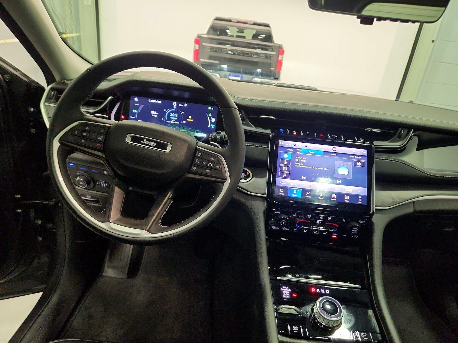 2024 Jeep Grand Cherokee Anniversary Edition 4xe - Photo 10