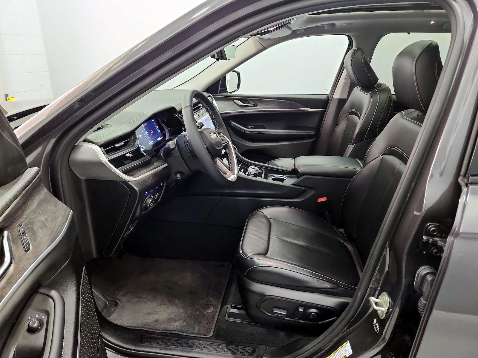 2024 Jeep Grand Cherokee Anniversary Edition 4xe - Photo 12
