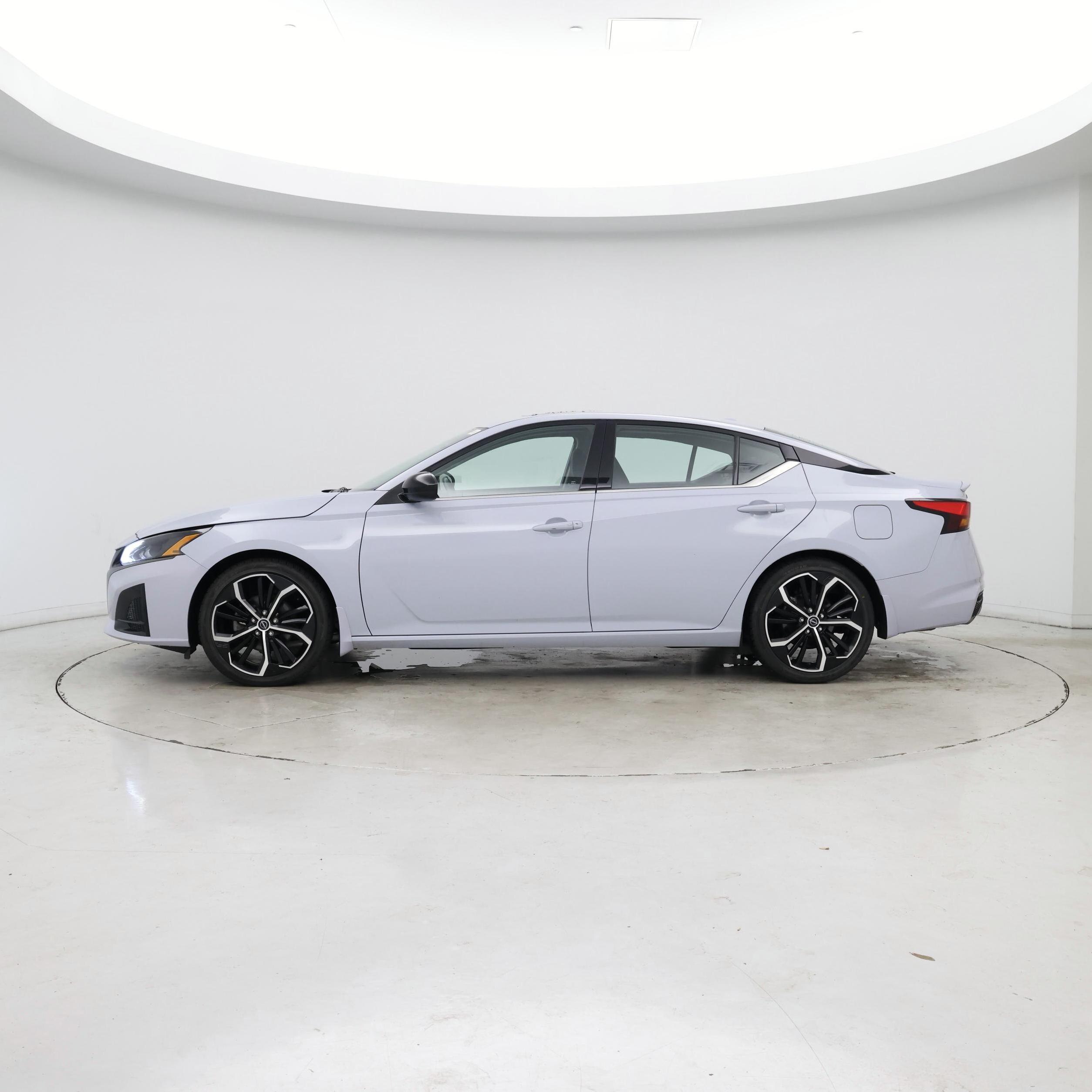 Thumbnail: 2023 Nissan Altima - 3