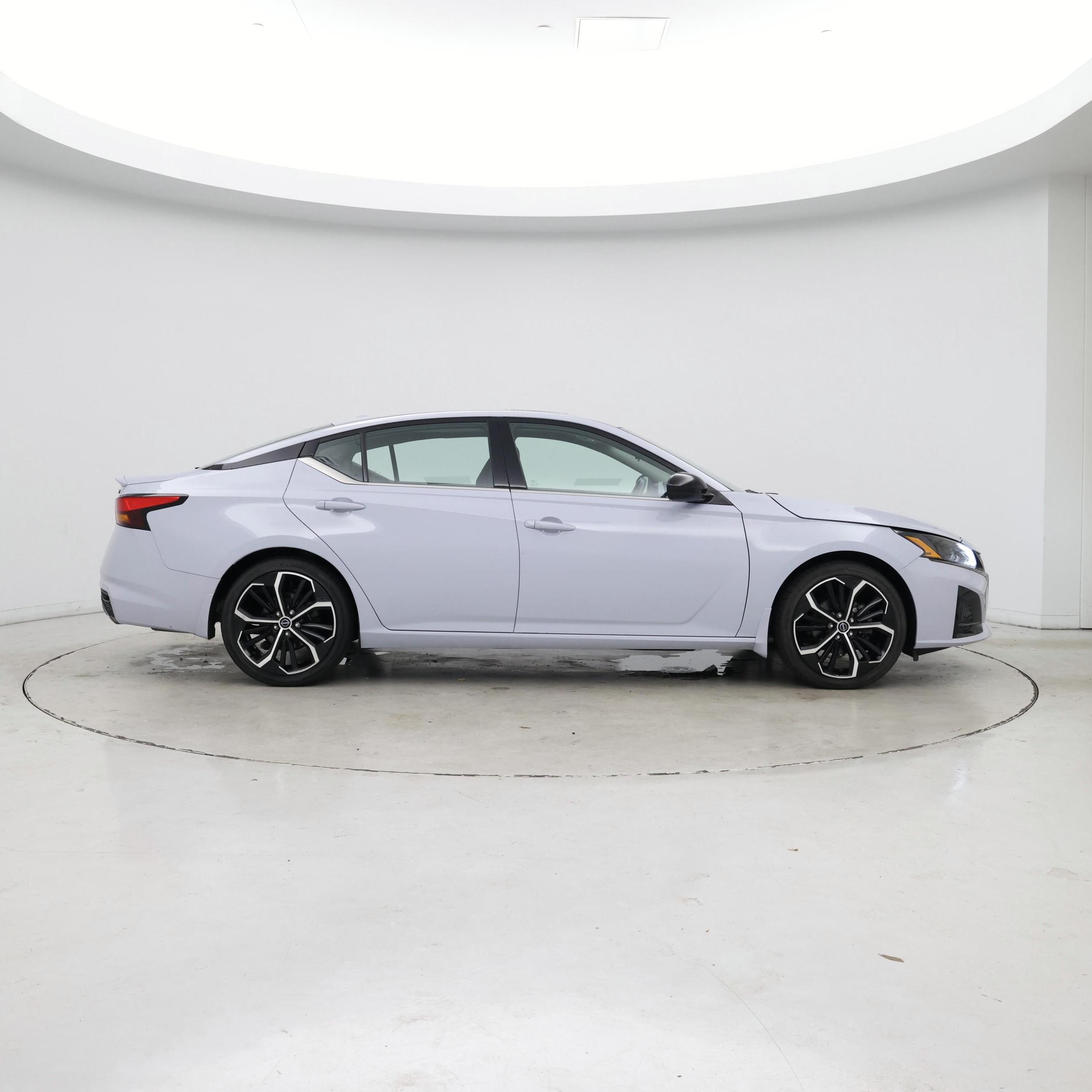 Thumbnail: 2023 Nissan Altima - 7