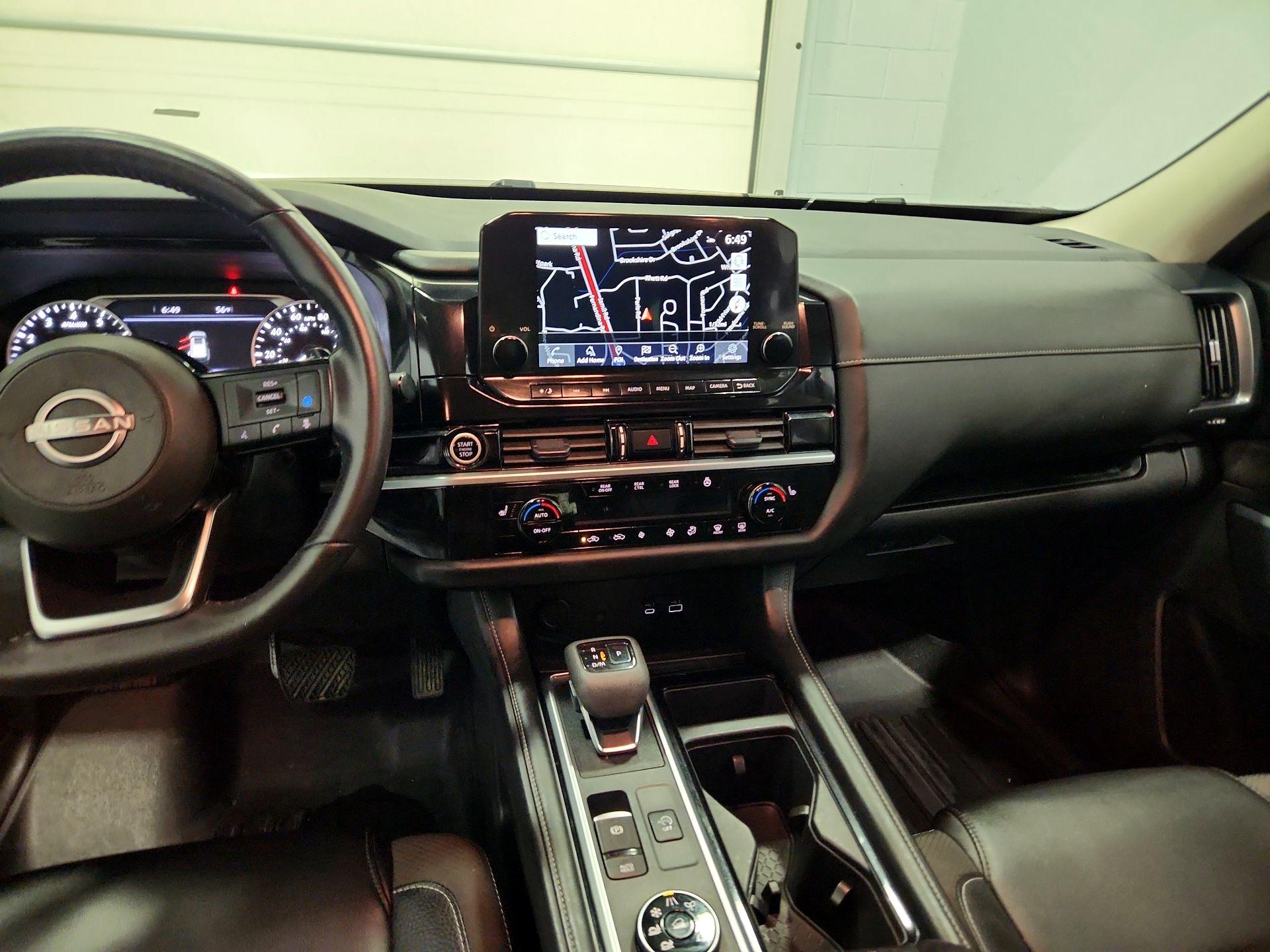Thumbnail: 2023 Nissan Pathfinder - 9