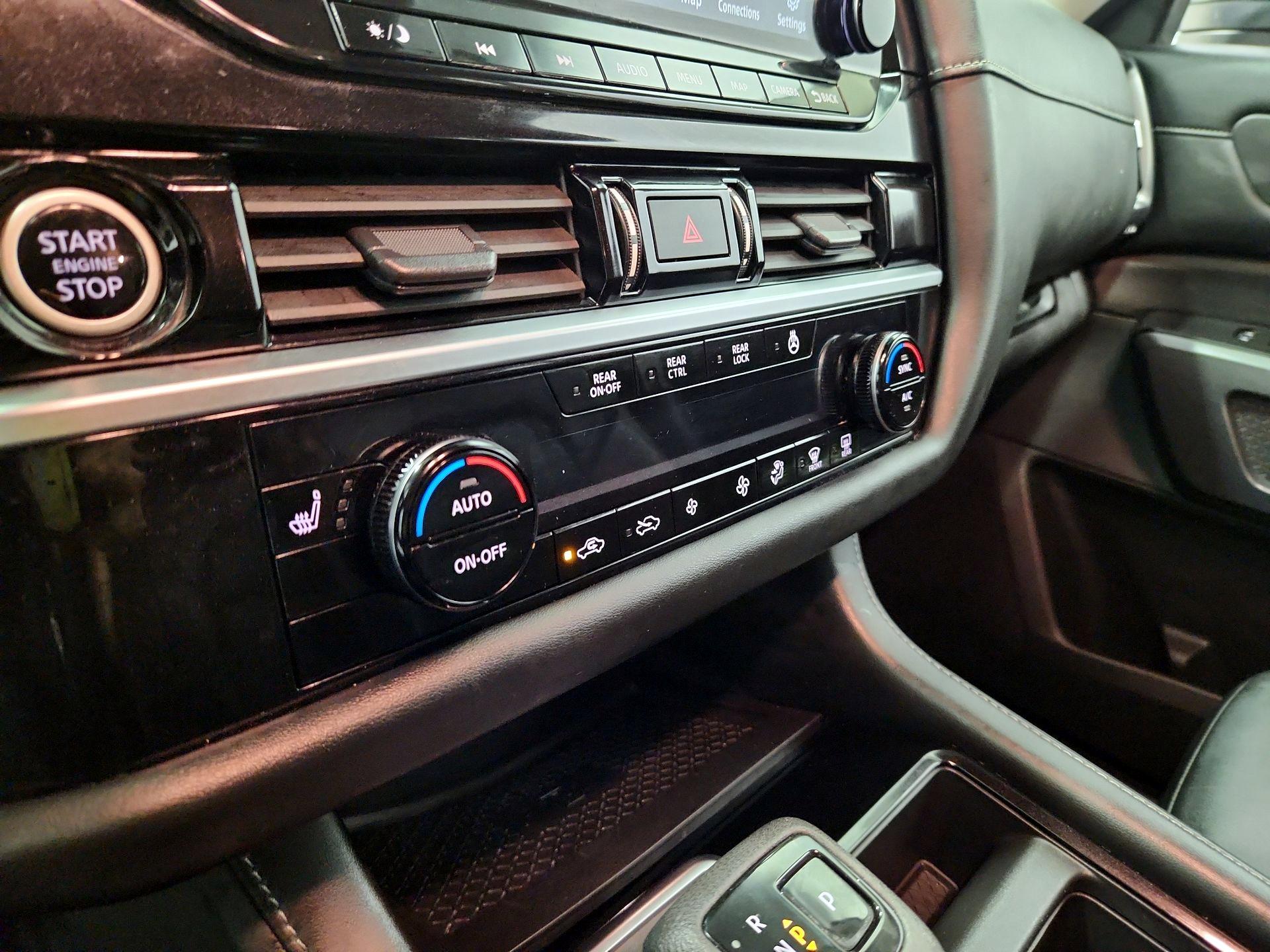 Thumbnail: 2023 Nissan Pathfinder - 17