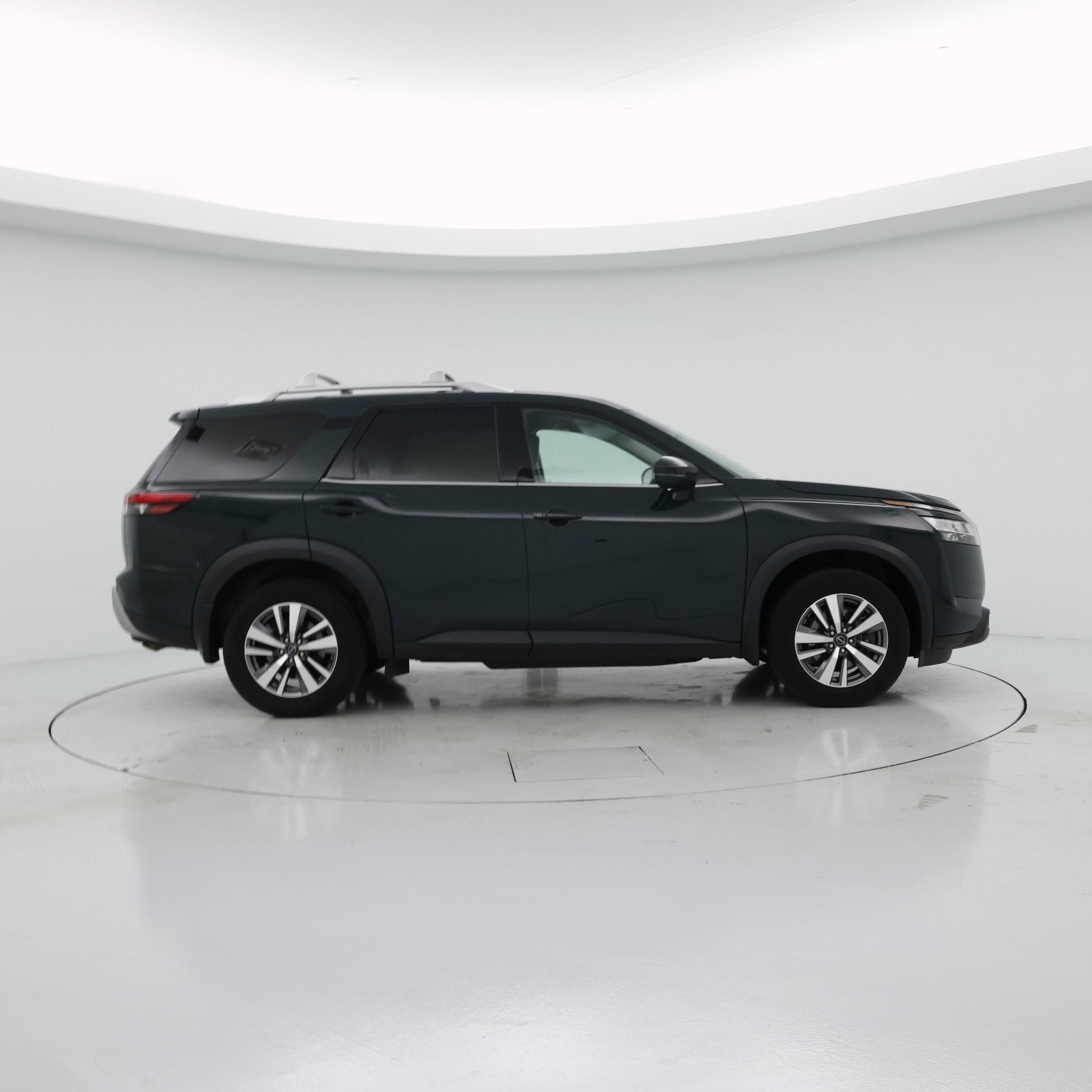 Thumbnail: 2023 Nissan Pathfinder - 7
