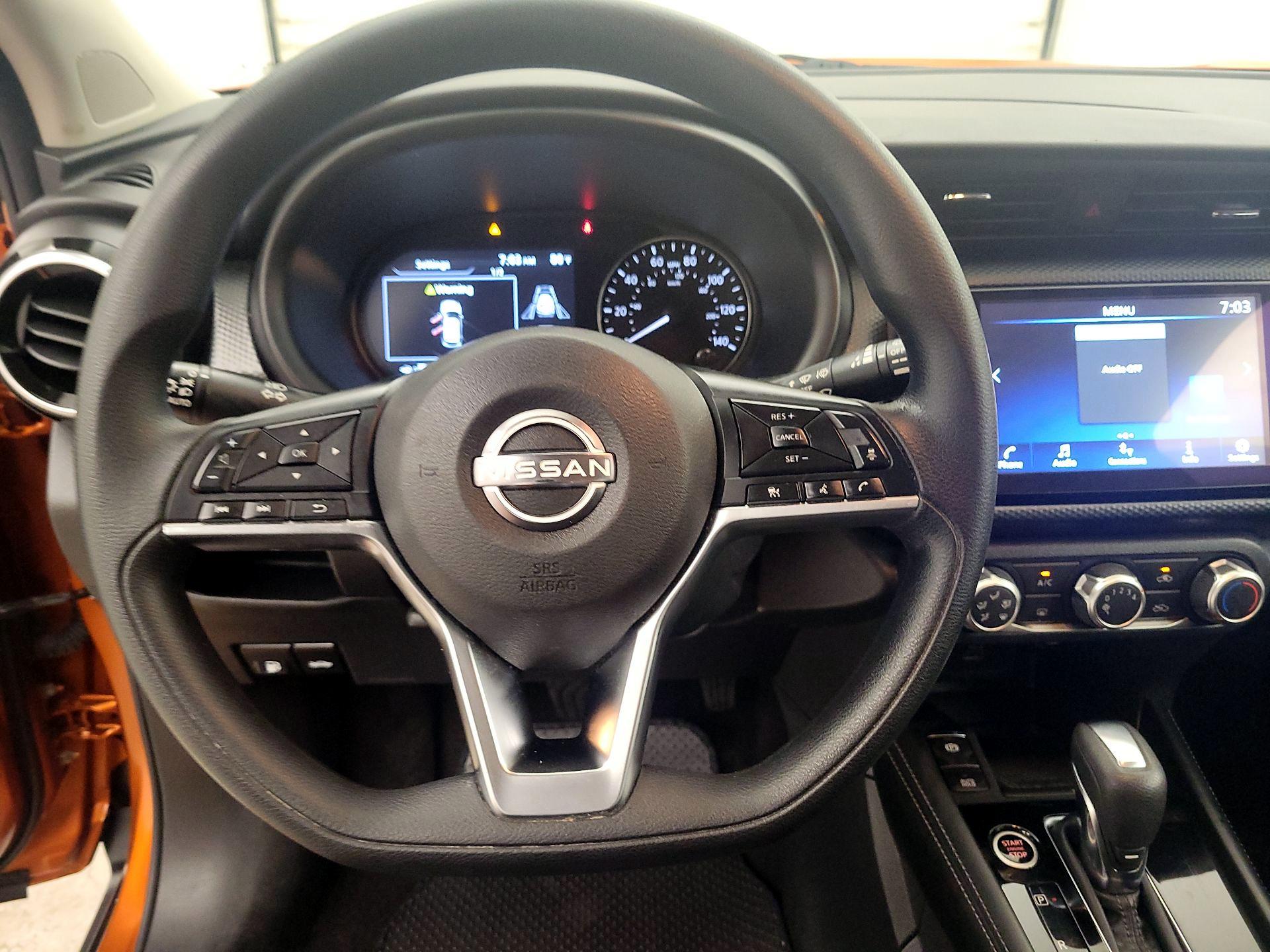 Thumbnail: 2023 Nissan Kicks - 10