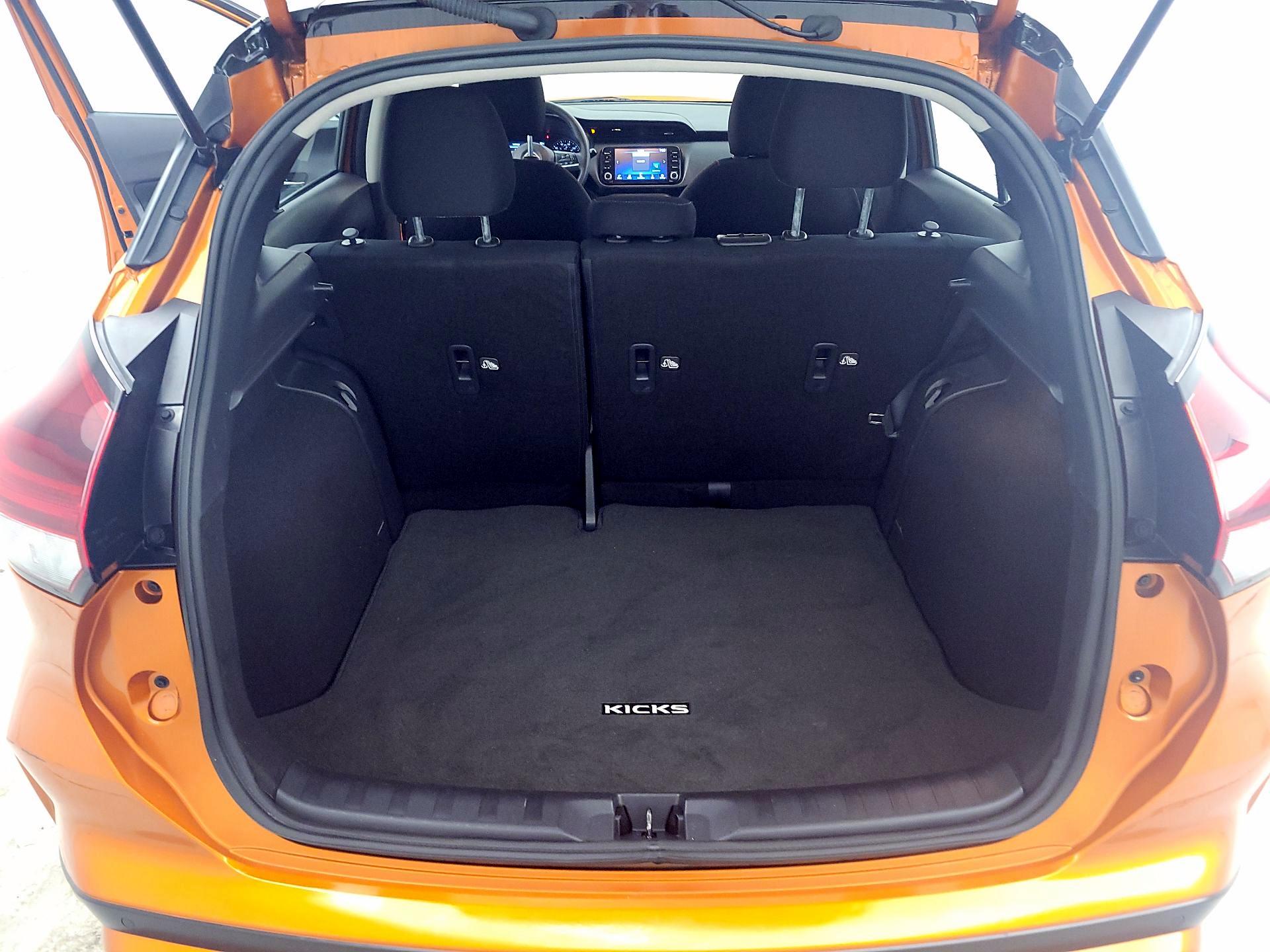 Thumbnail: 2023 Nissan Kicks - 20