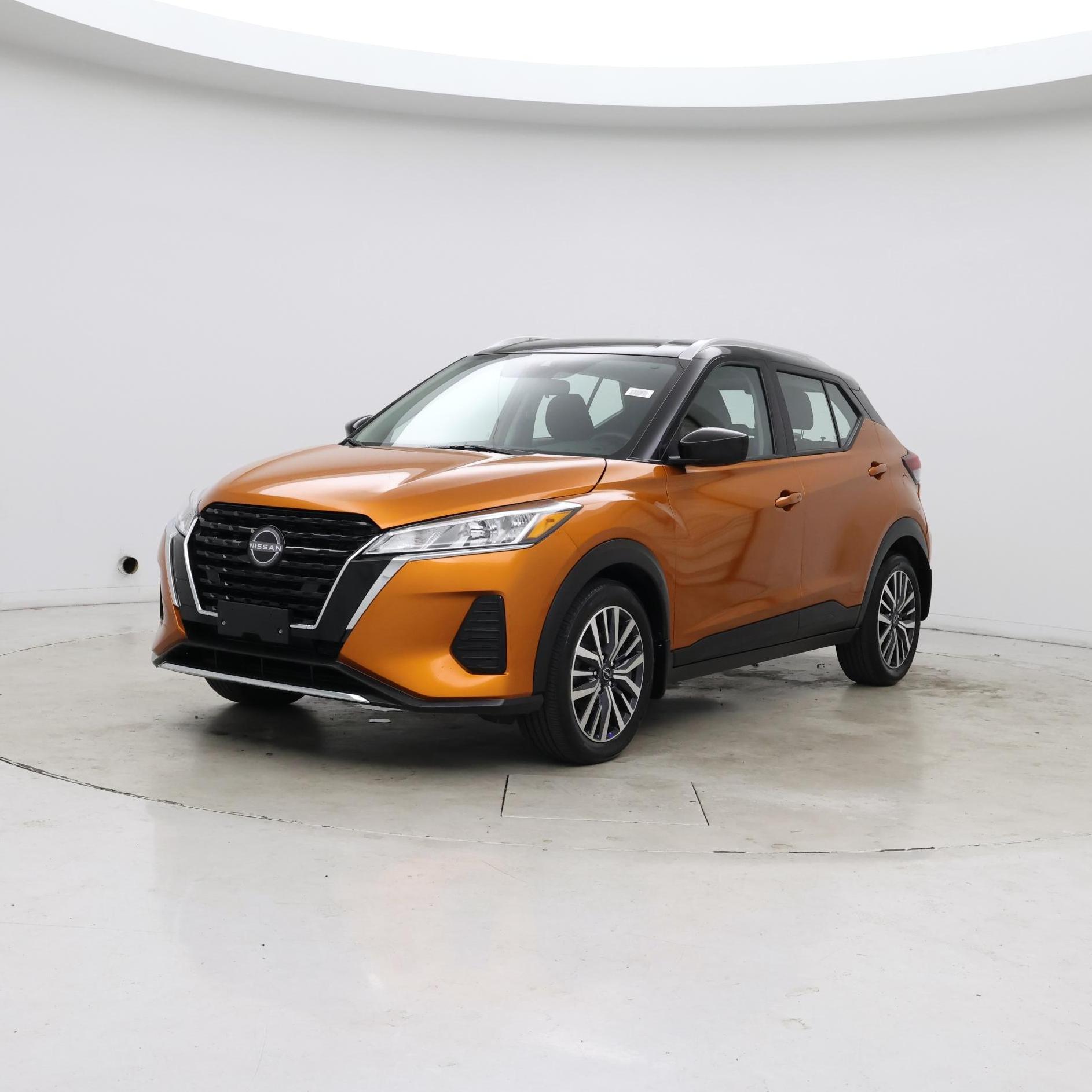 Thumbnail: 2023 Nissan Kicks - 4