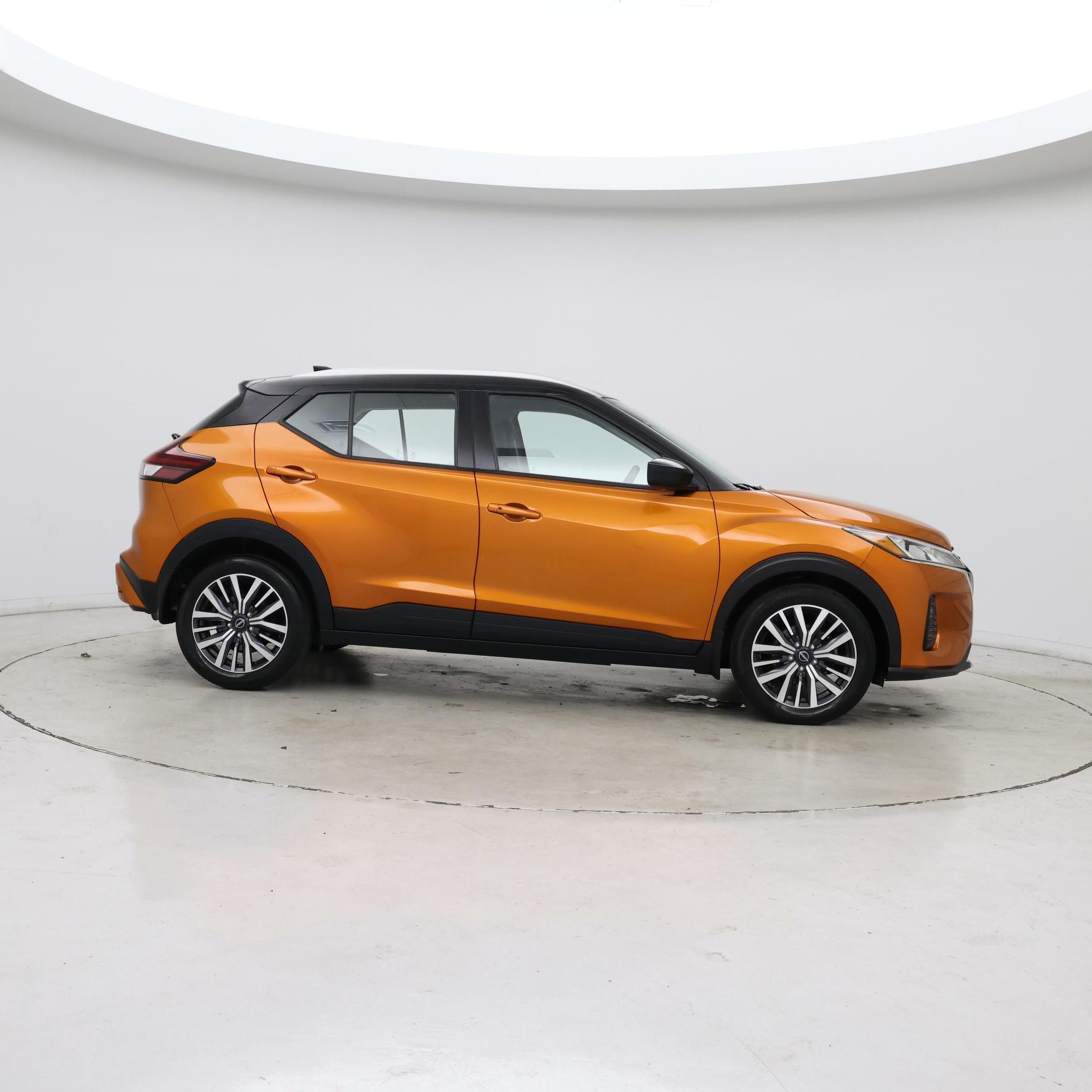 Thumbnail: 2023 Nissan Kicks - 7