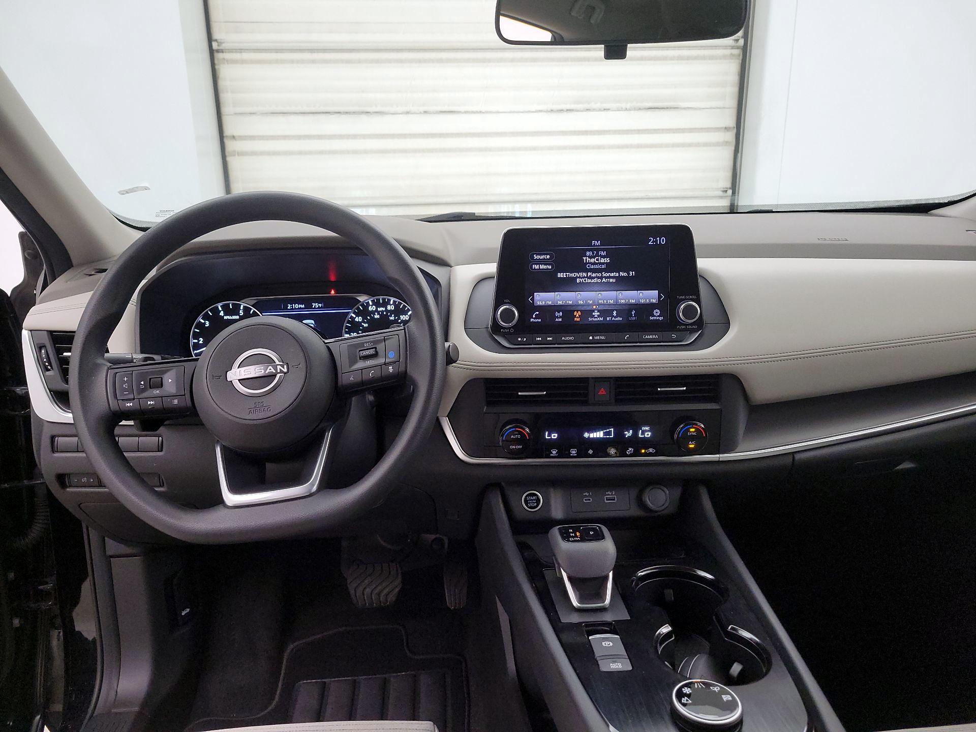 Thumbnail: 2023 Nissan Rogue - 9