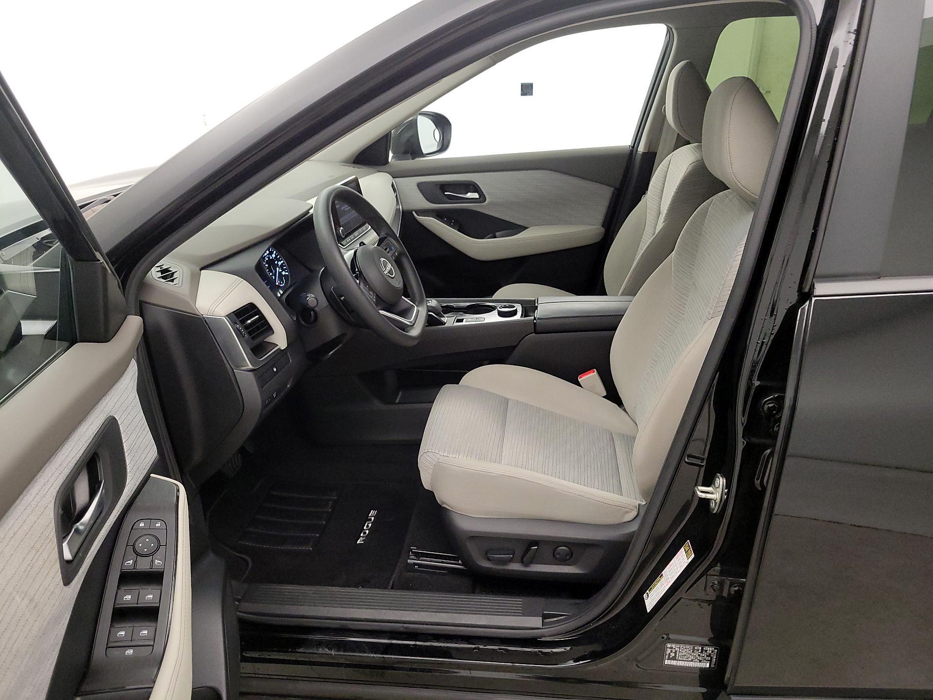 Thumbnail: 2023 Nissan Rogue - 11