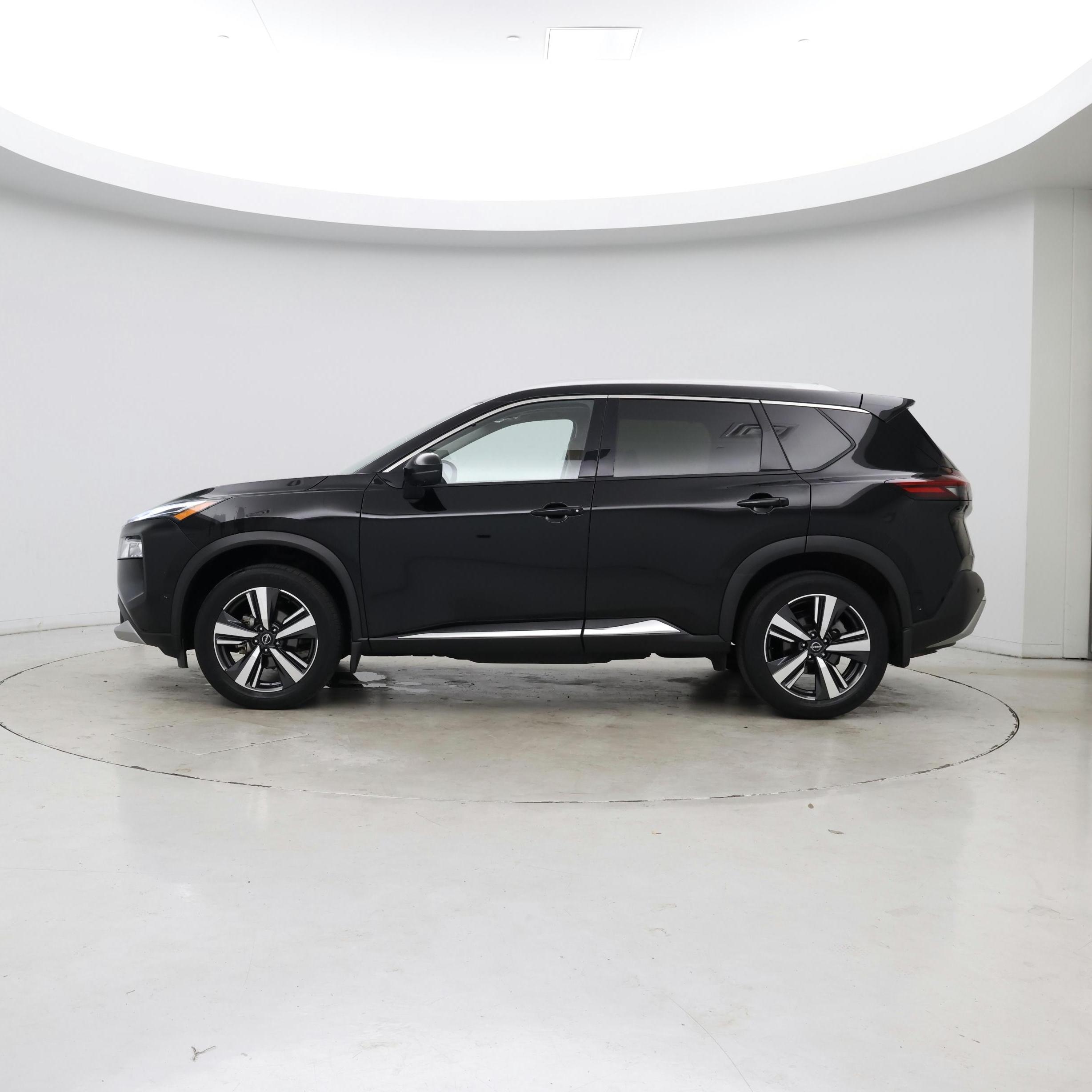Thumbnail: 2023 Nissan Rogue - 3