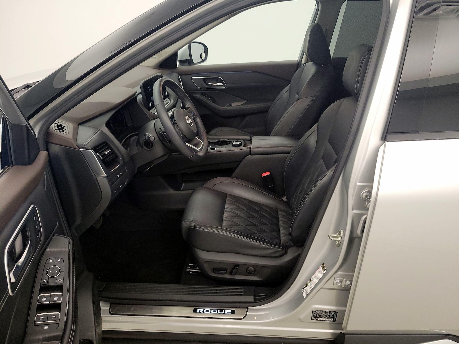 2023 Nissan Rogue Platinum - Photo 12