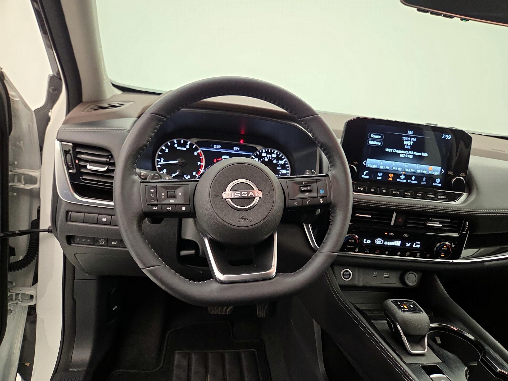 Thumbnail: 2023 Nissan Rogue - 10