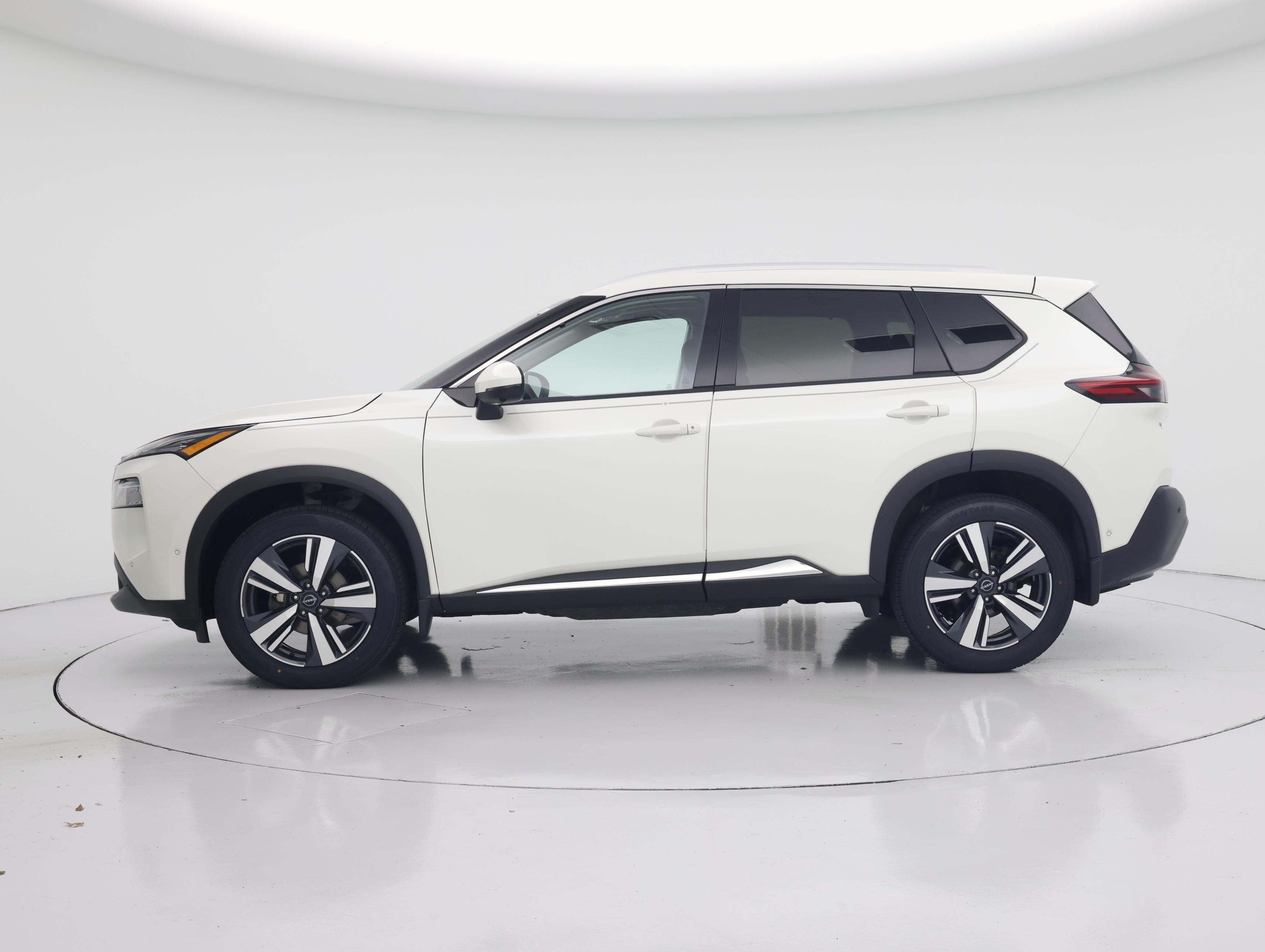 Thumbnail: 2023 Nissan Rogue - 3