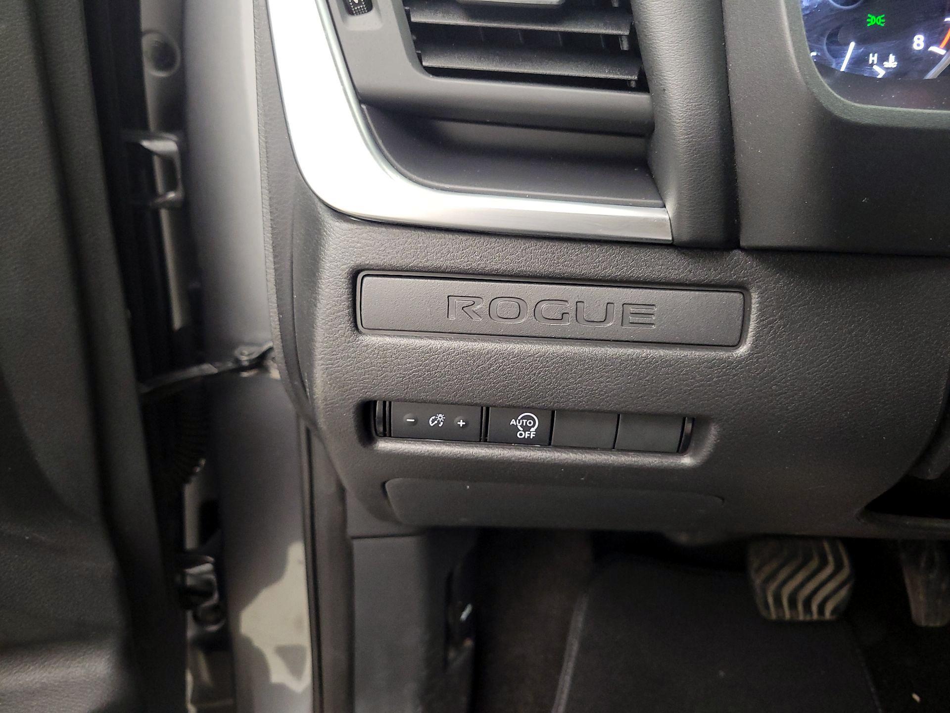 Thumbnail: 2023 Nissan Rogue - 13