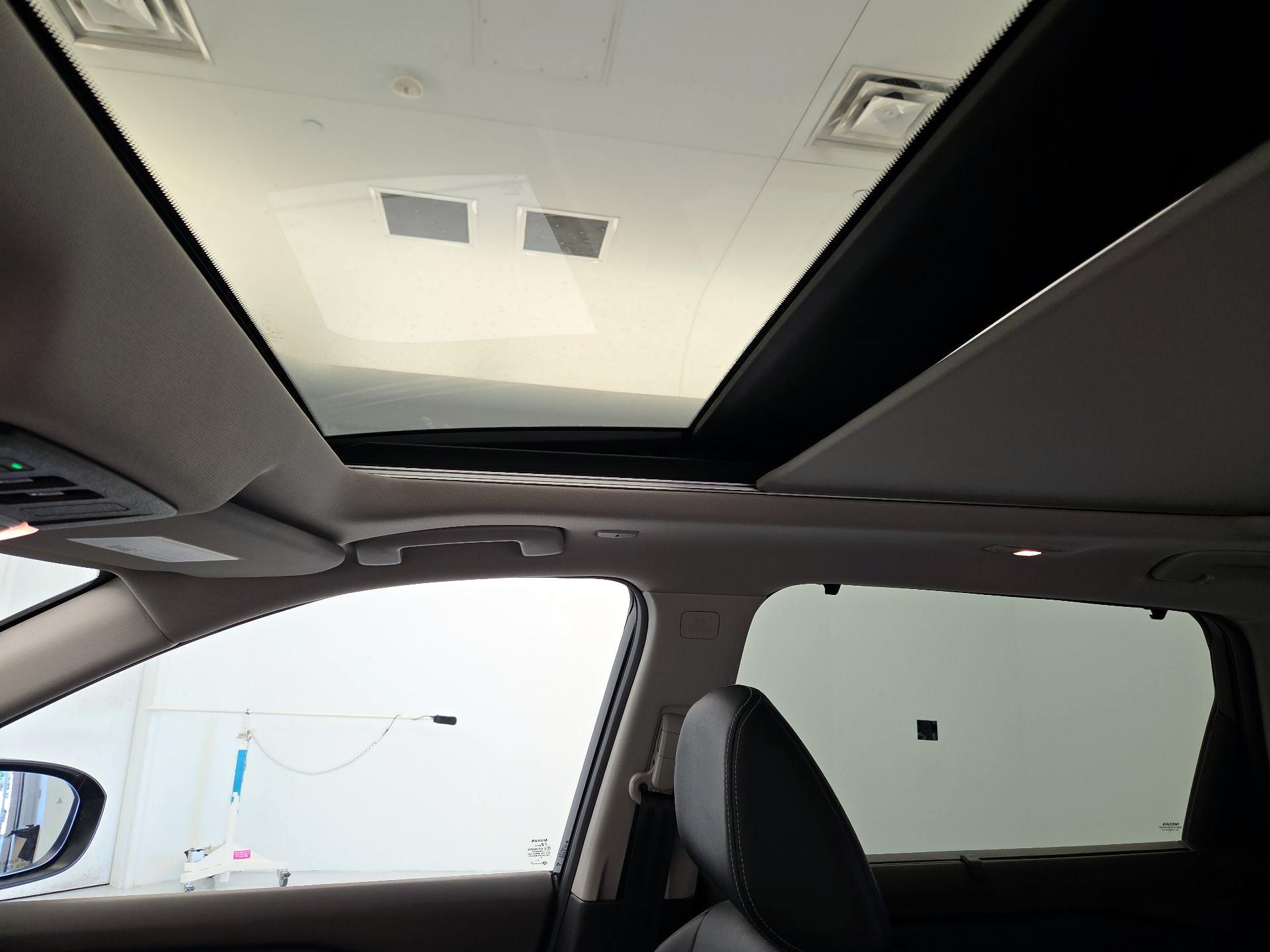 Thumbnail: 2023 Nissan Rogue - 19