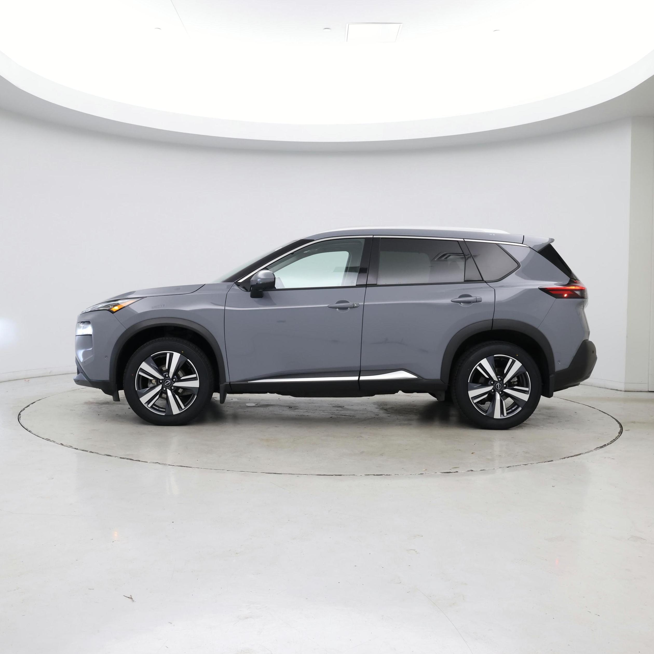 Thumbnail: 2023 Nissan Rogue - 3