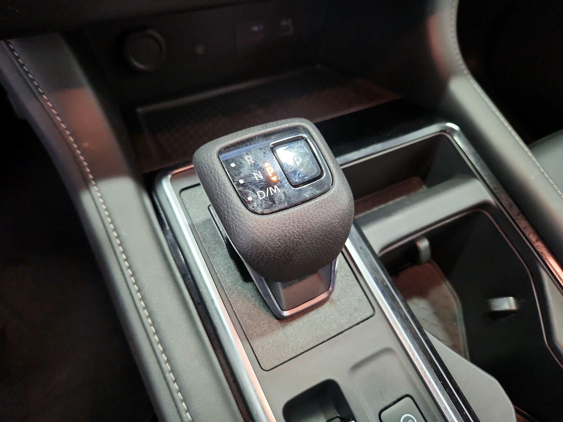 Thumbnail: 2023 Nissan Pathfinder - 17