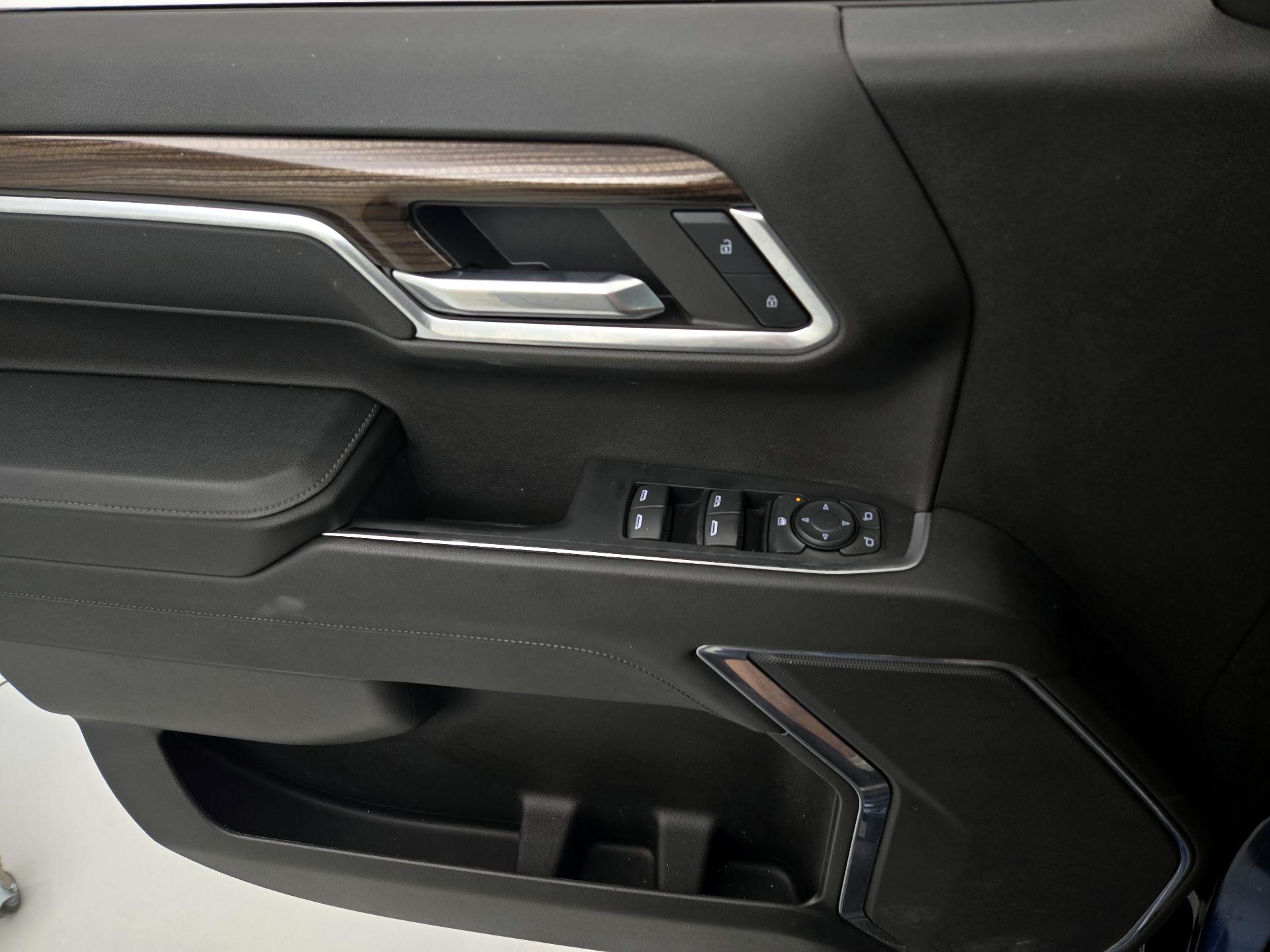 Thumbnail: 2023 Chevrolet Silverado 1500 - 12