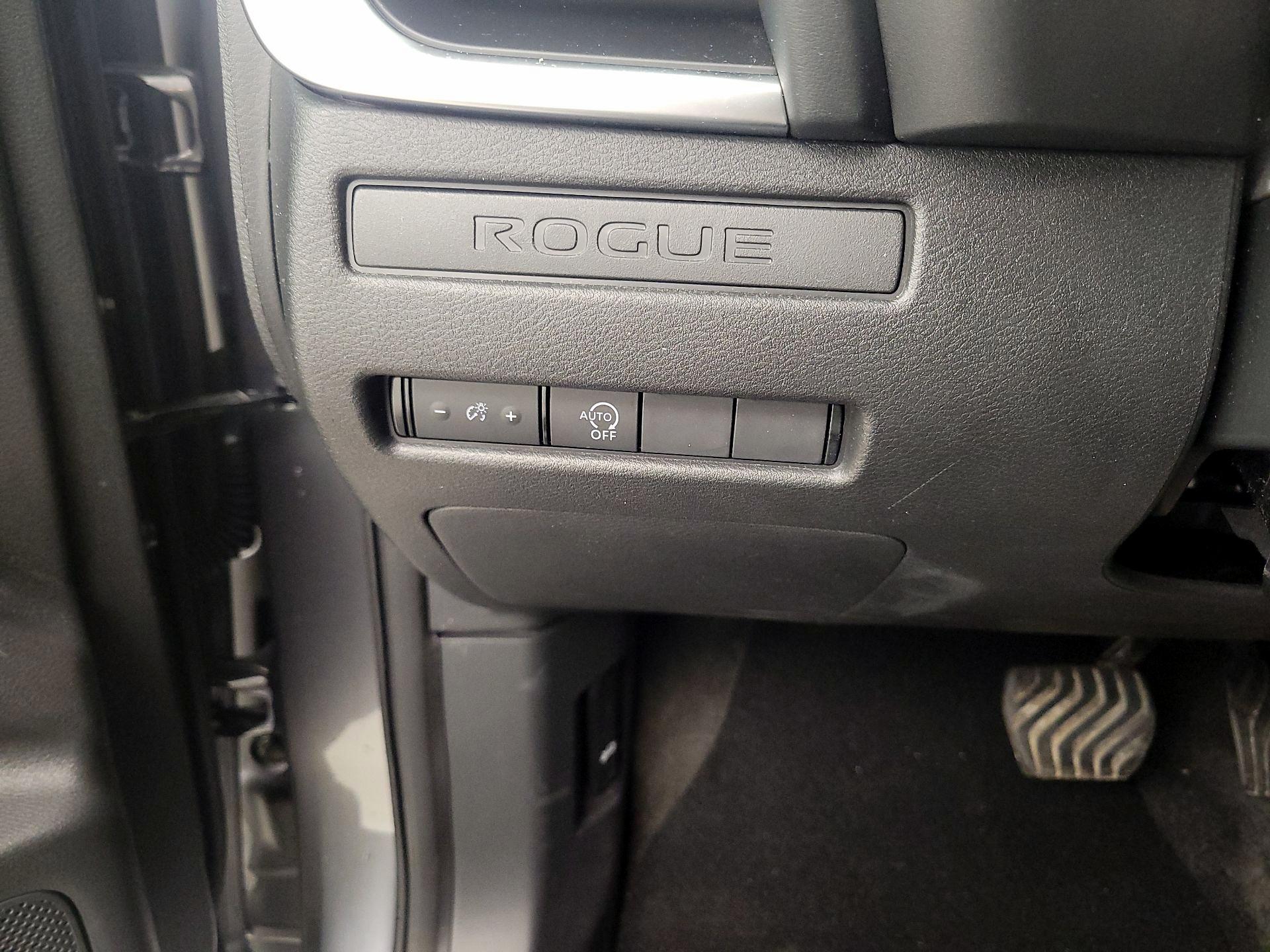 Thumbnail: 2023 Nissan Rogue - 13